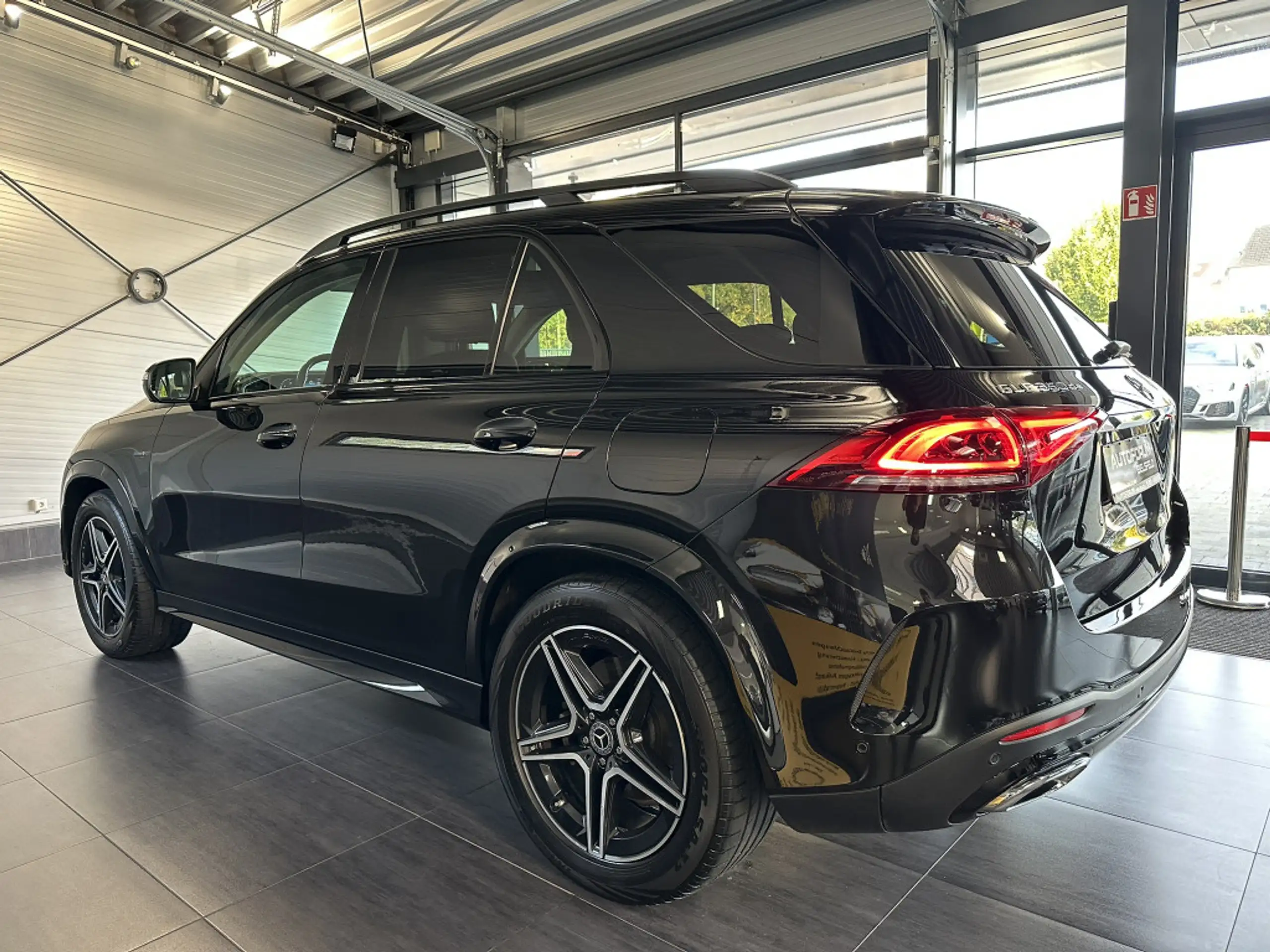 Mercedes-Benz - GLE 350