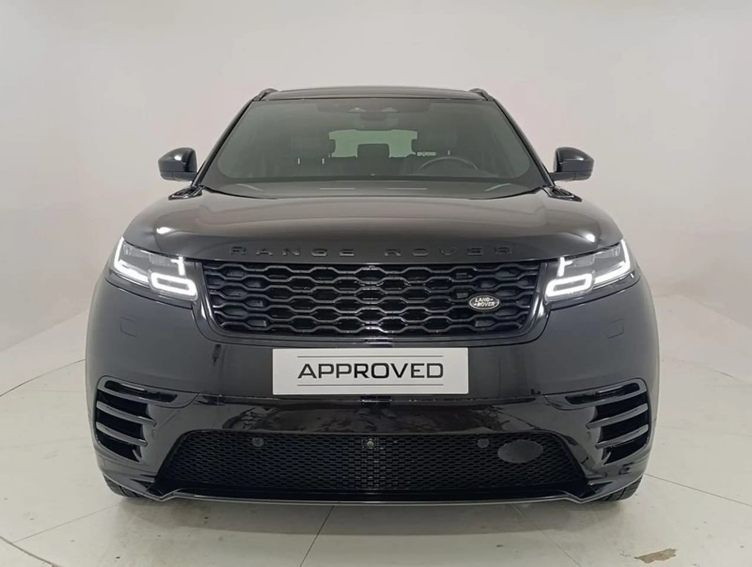 Land Rover - Range Rover Velar