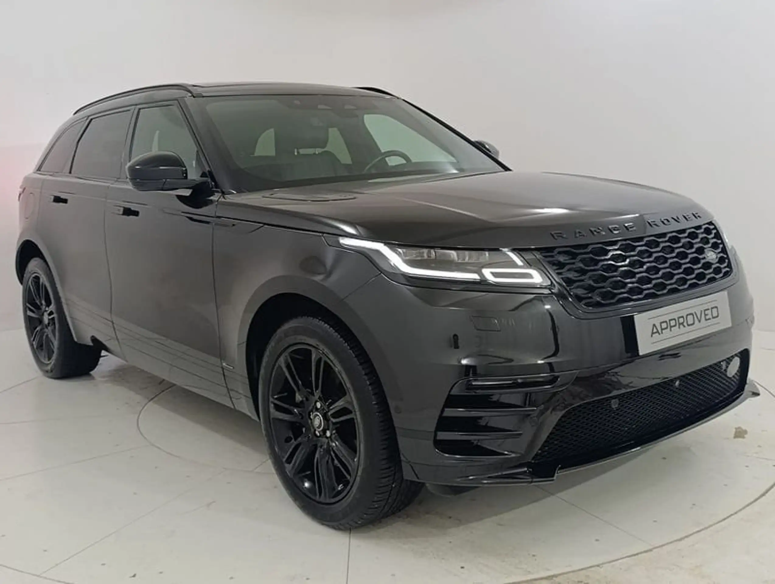 Land Rover - Range Rover Velar