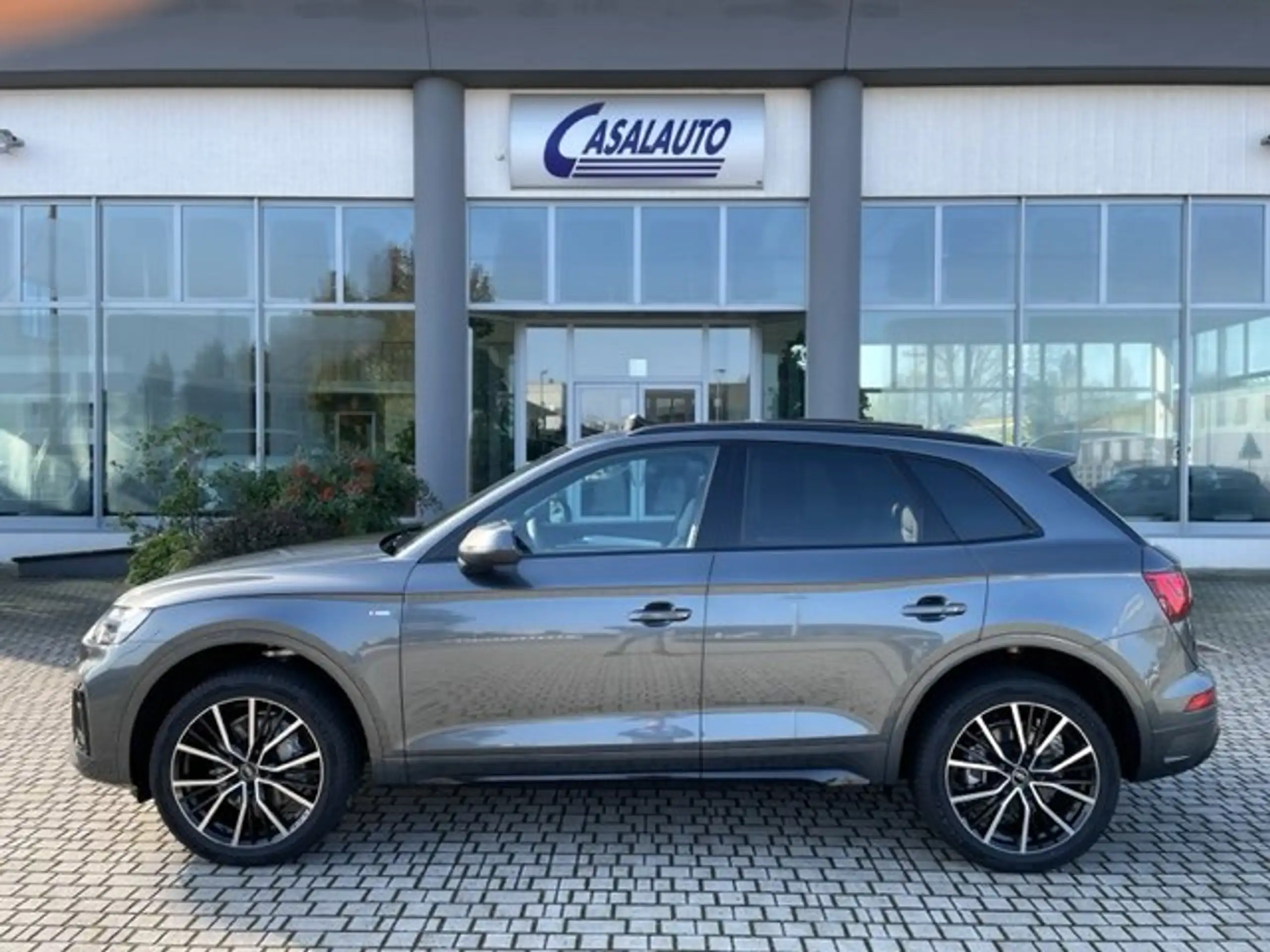 Audi - Q5