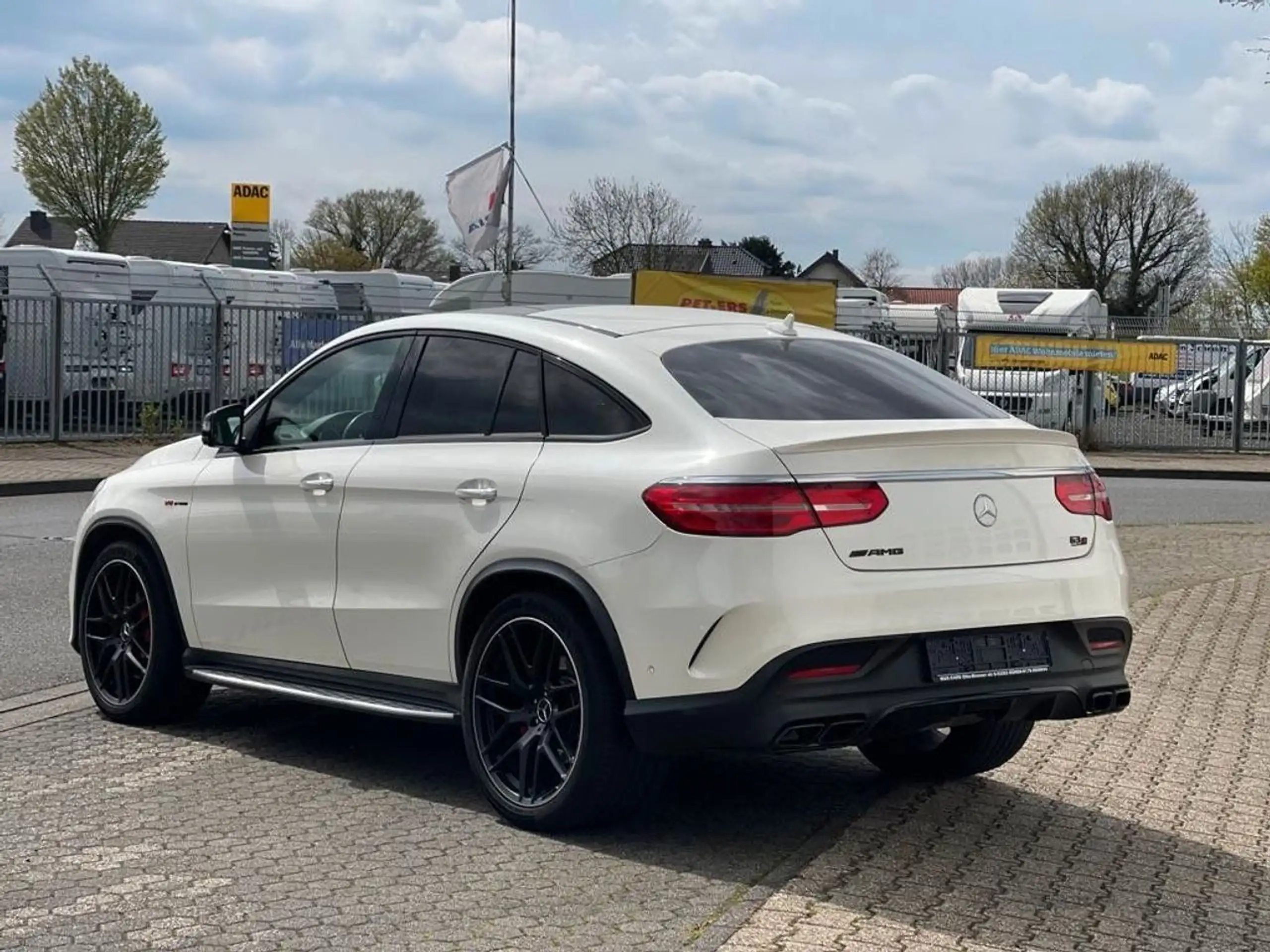 Mercedes-Benz - GLE 63 AMG