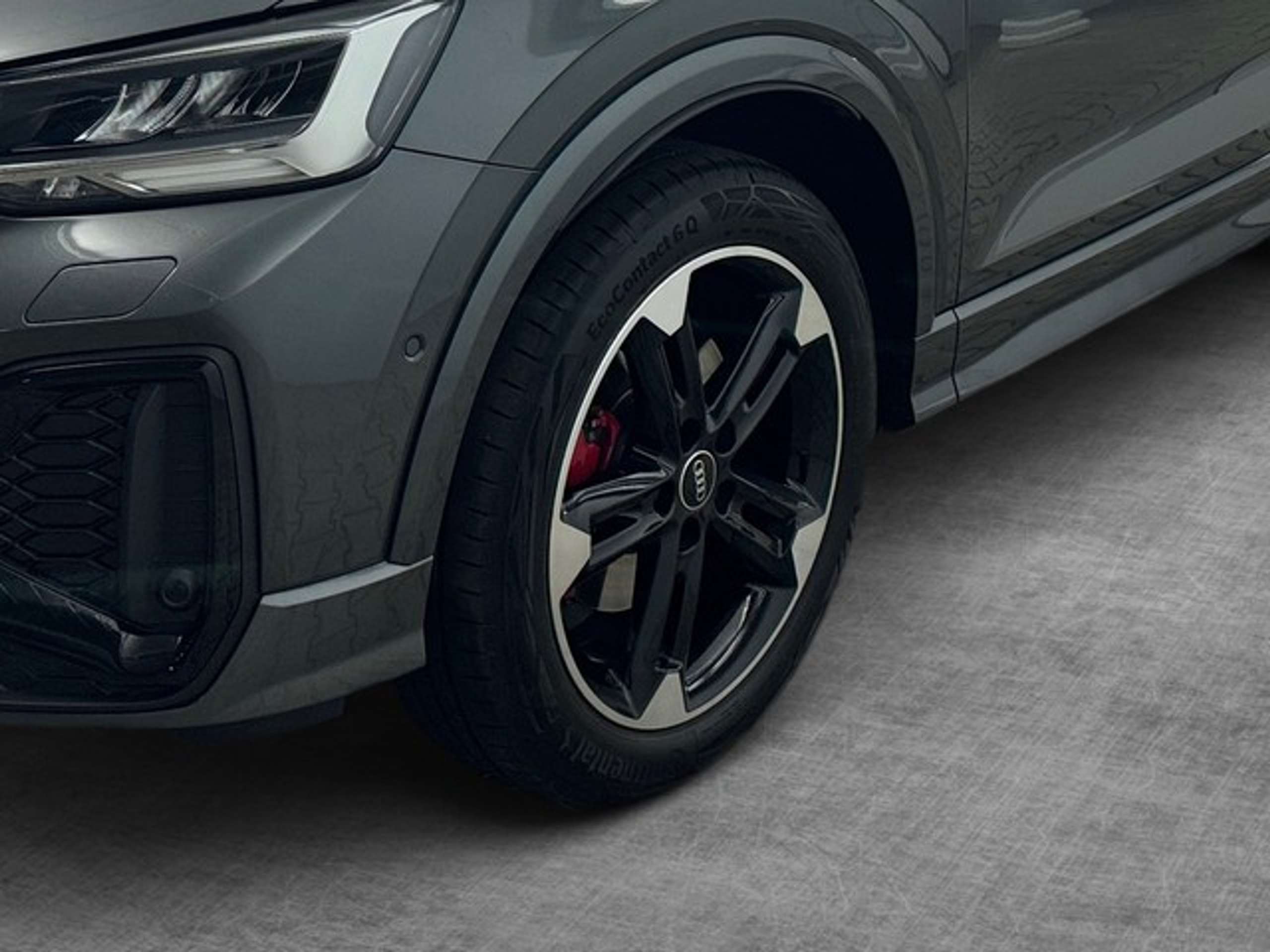 Audi - Q2