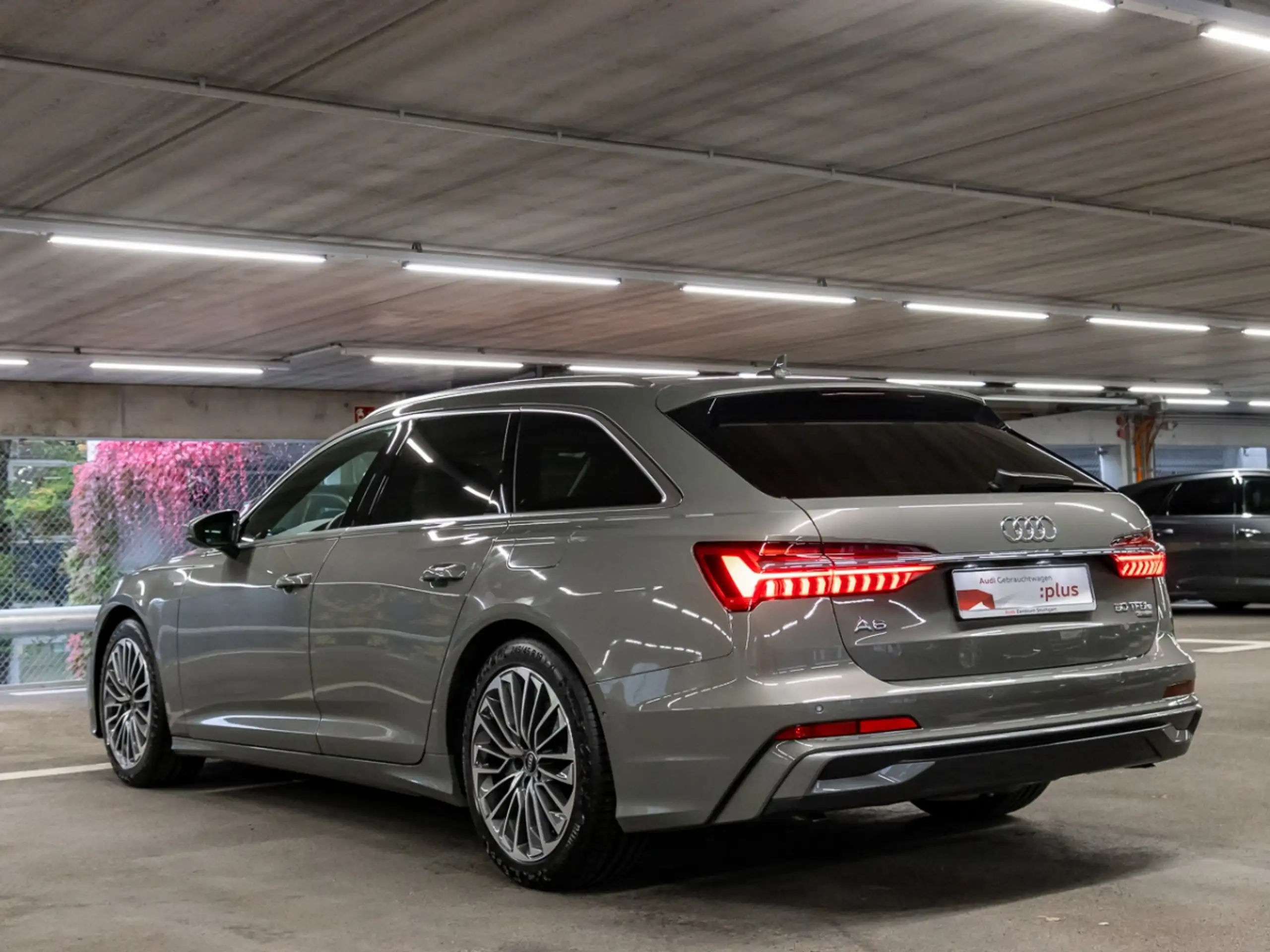 Audi - A6