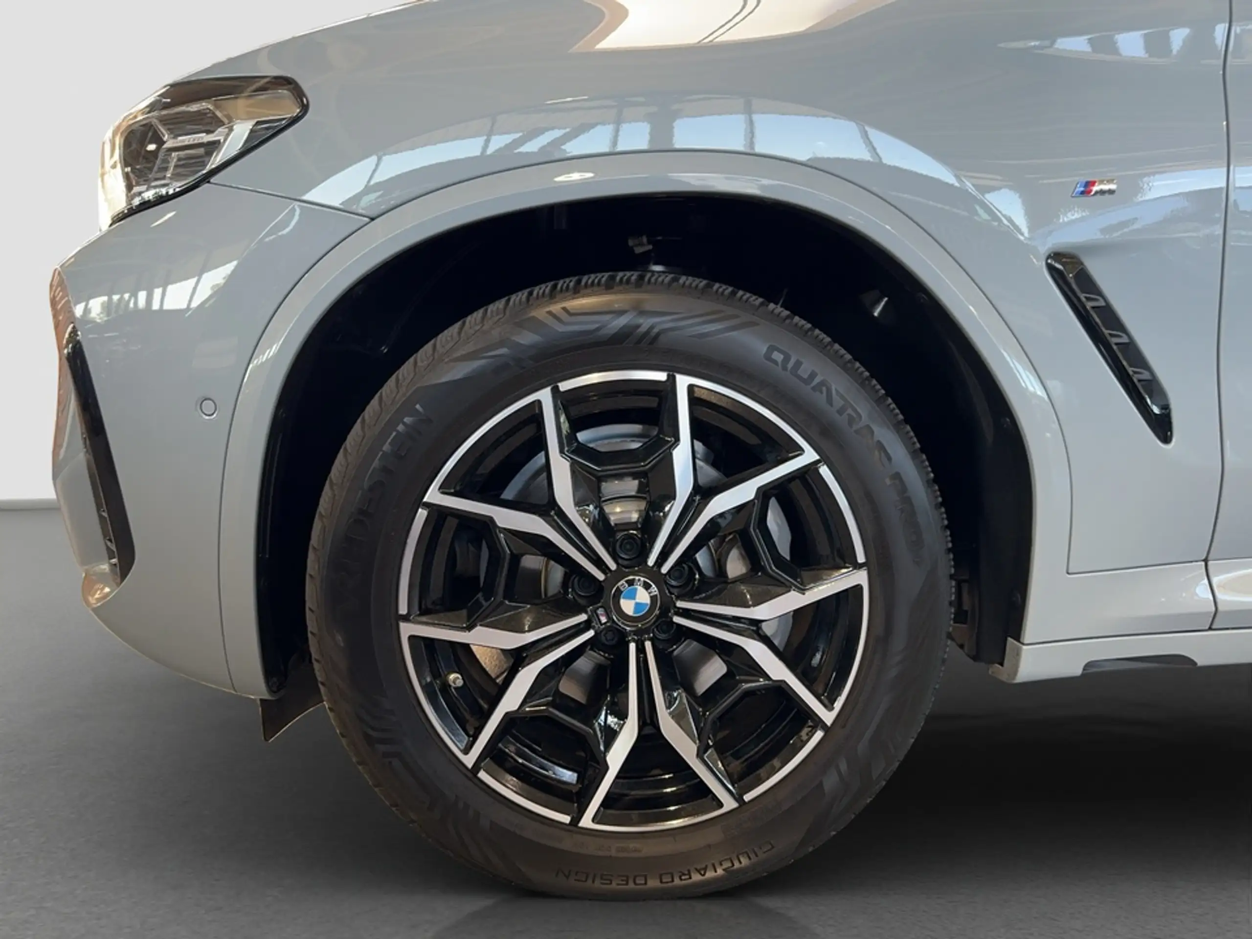 BMW - X3