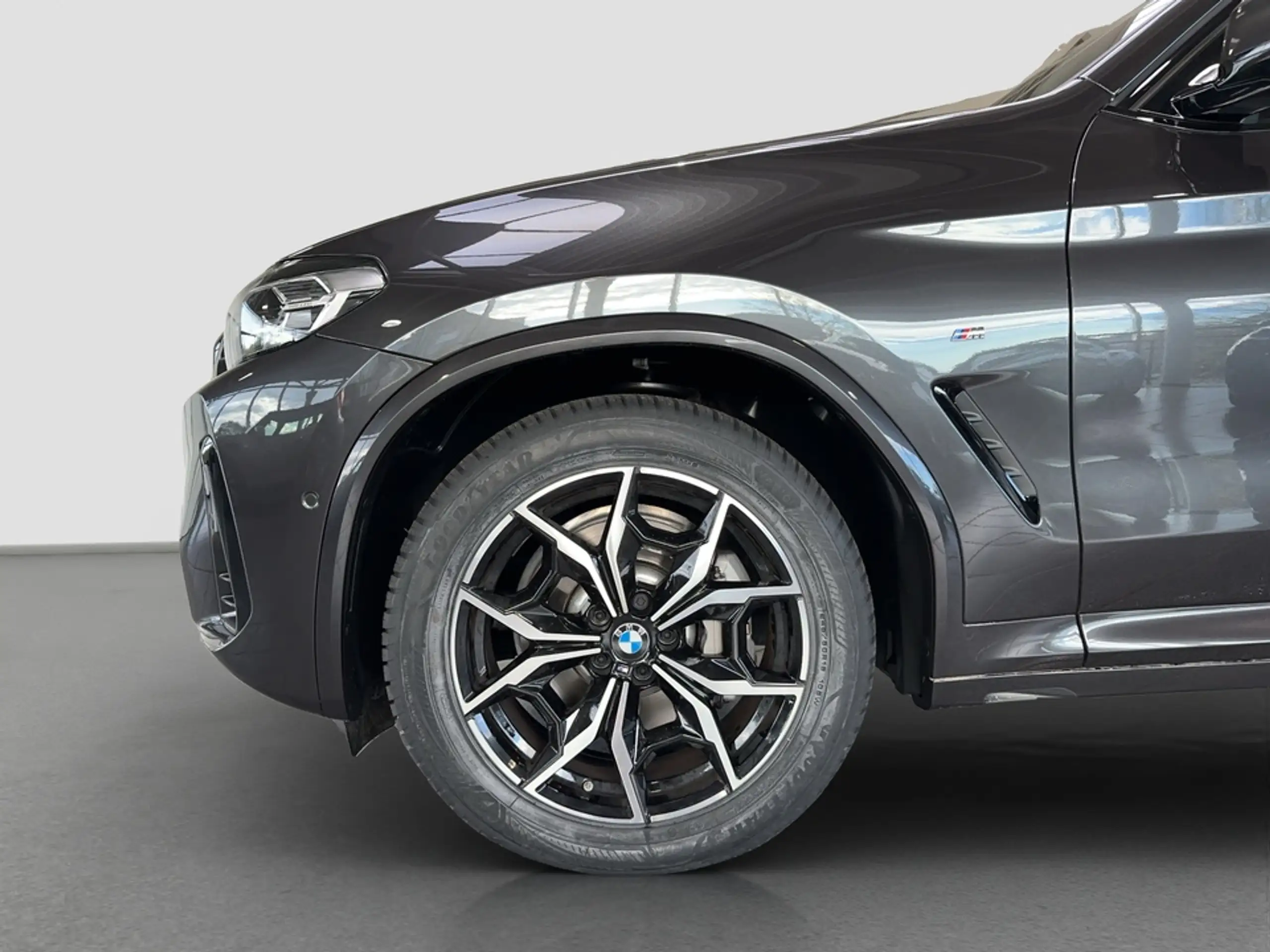 BMW - X3