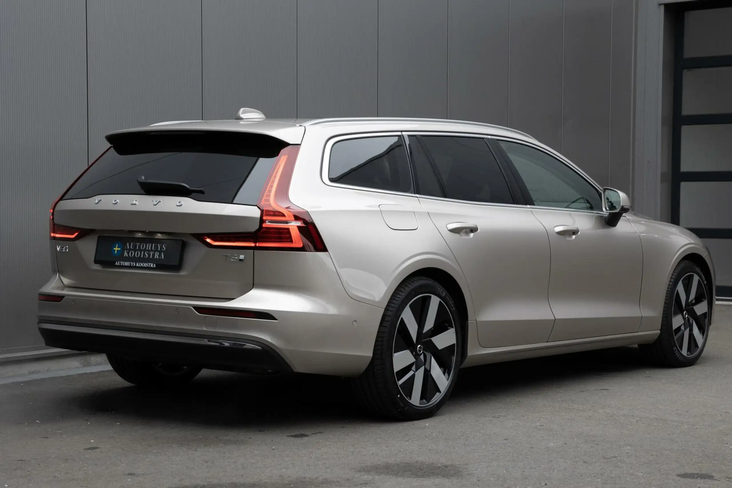 Volvo - V60