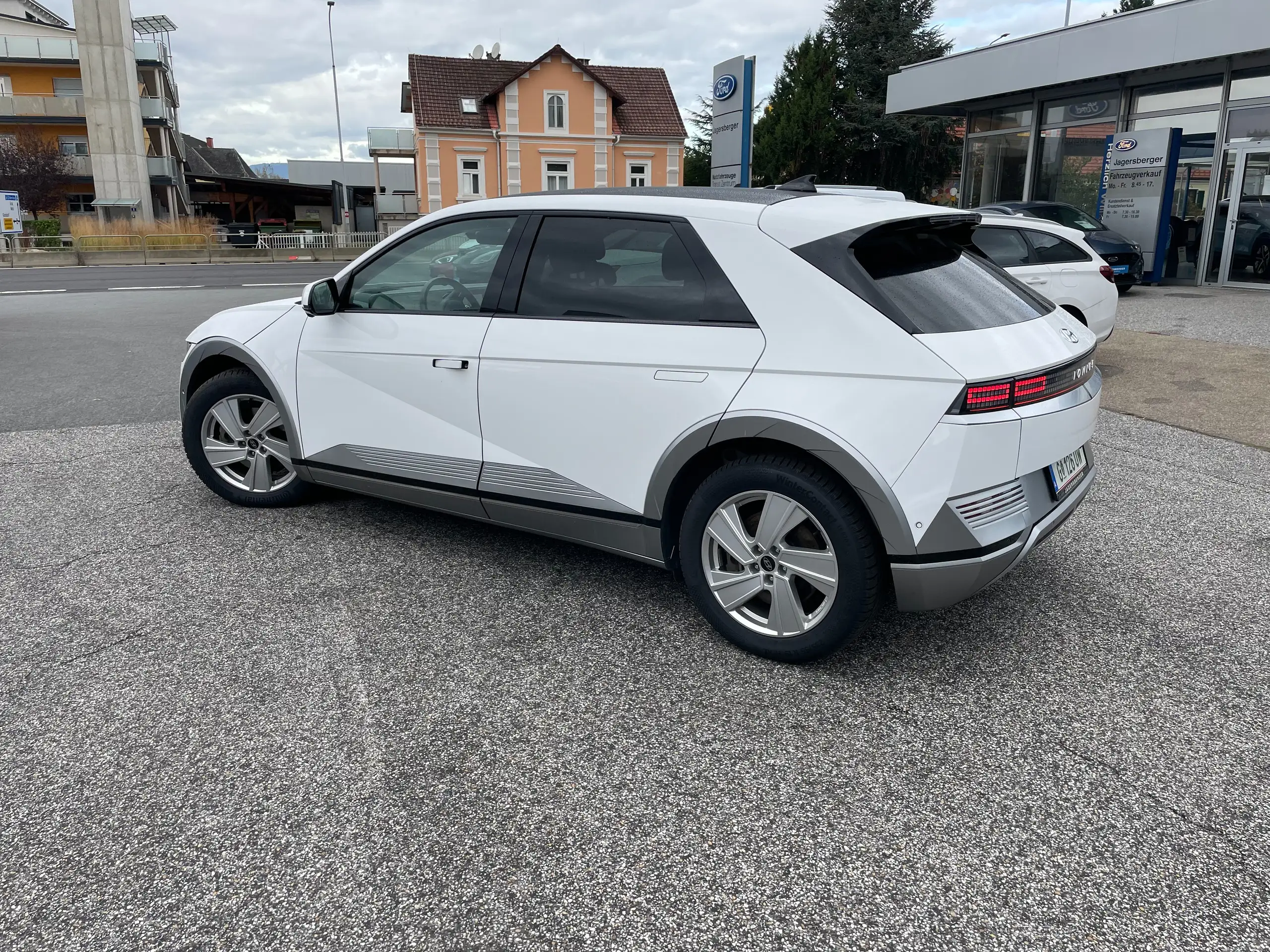 Hyundai - IONIQ 5