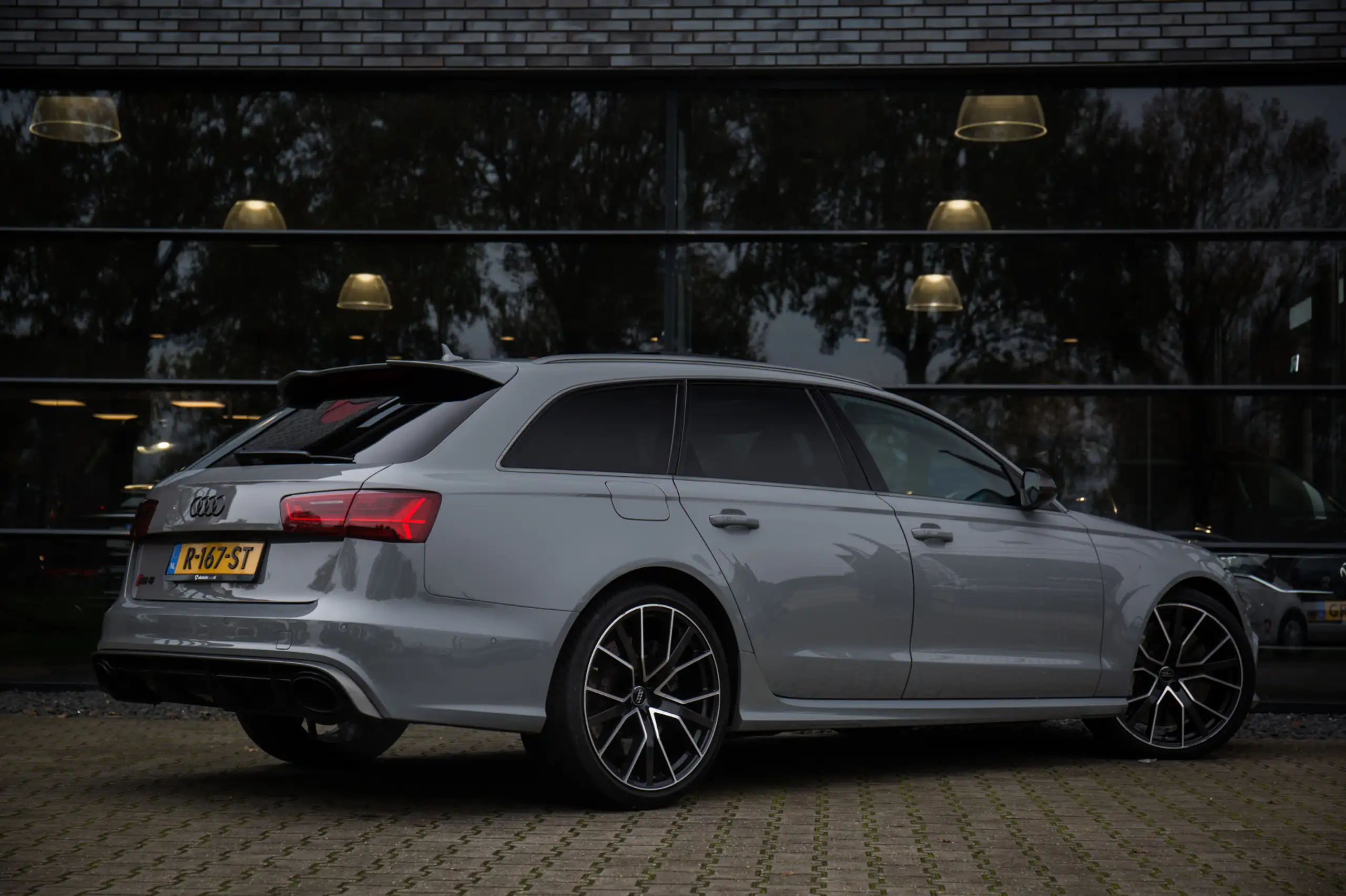 Audi - RS6