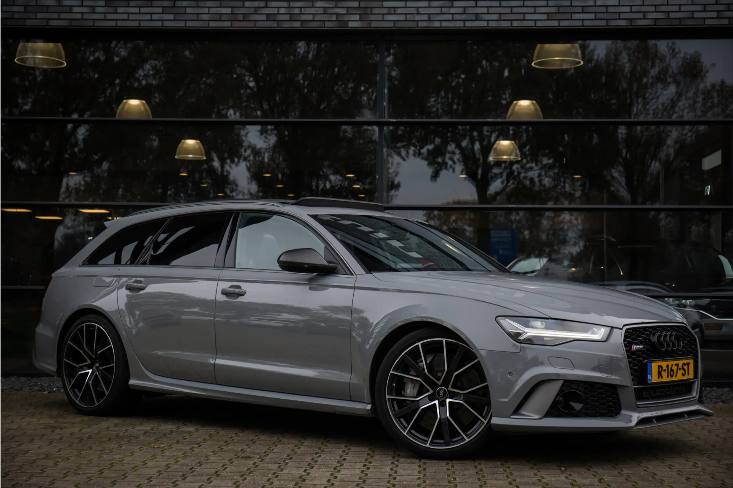 Audi - RS6