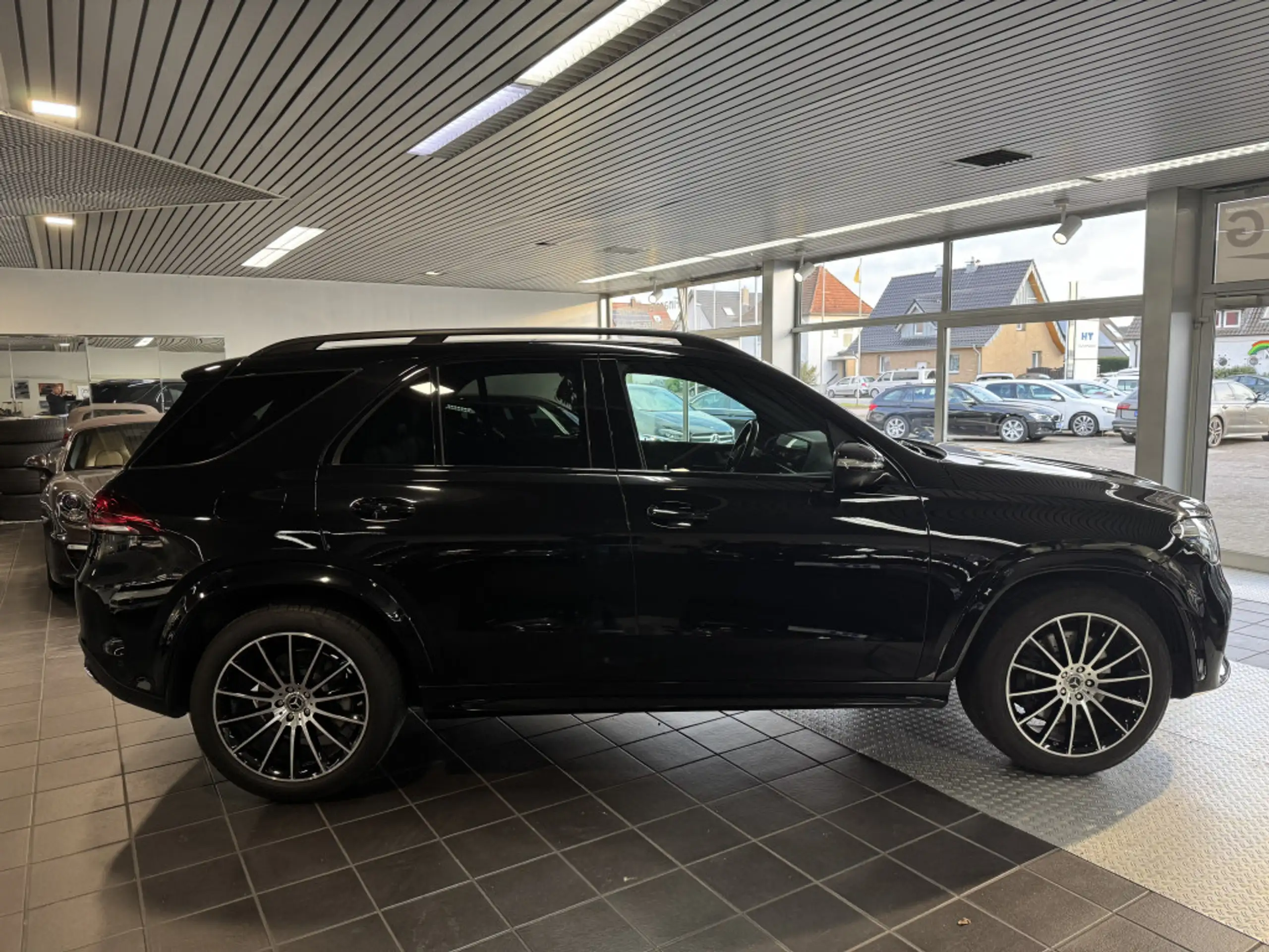 Mercedes-Benz - GLE 350