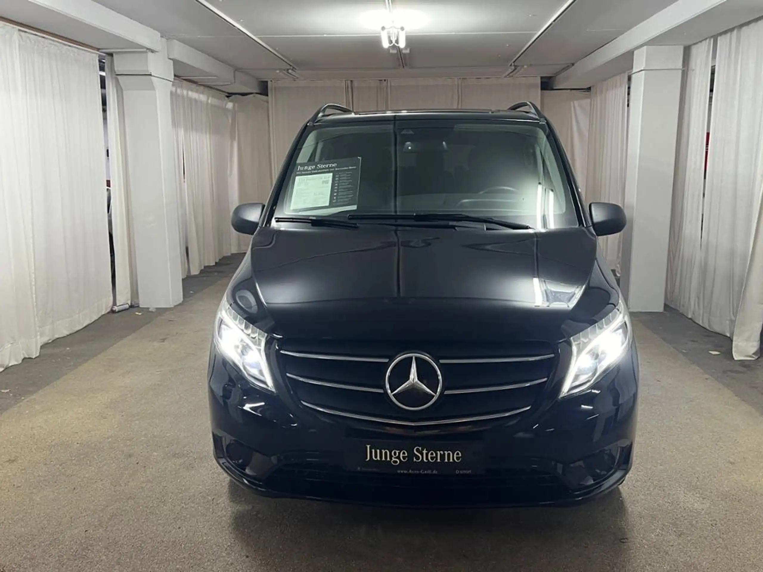 Mercedes-Benz - Vito