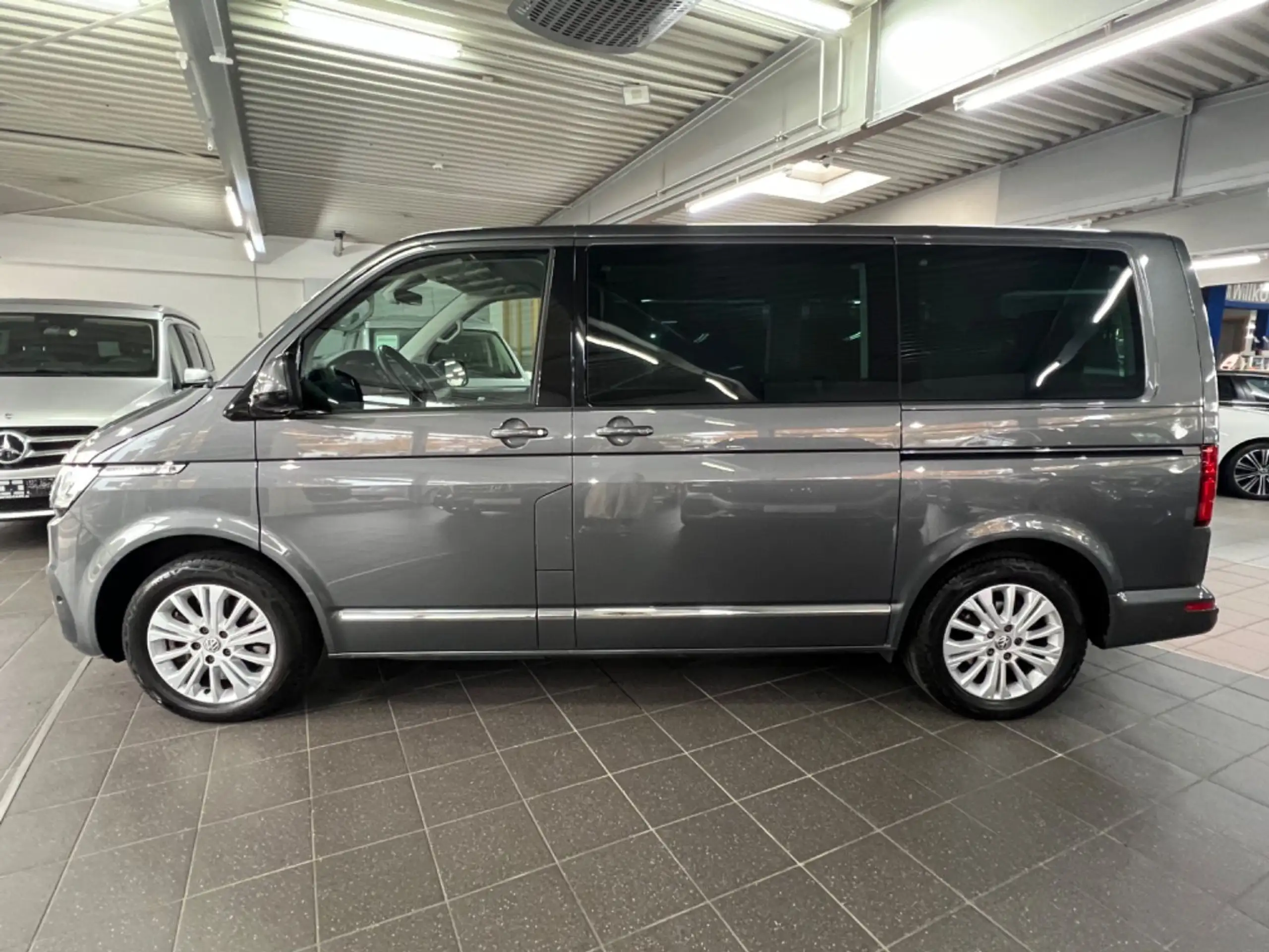 Volkswagen - T6.1 Multivan