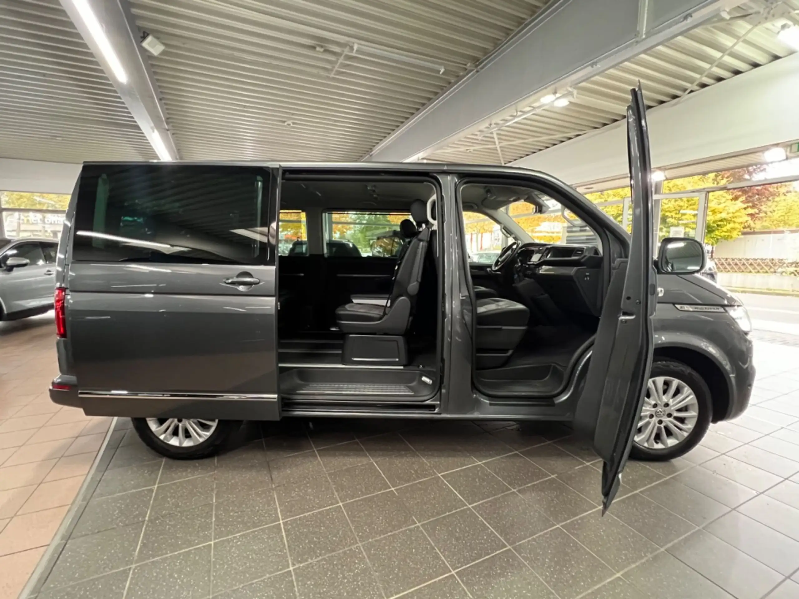 Volkswagen - T6.1 Multivan