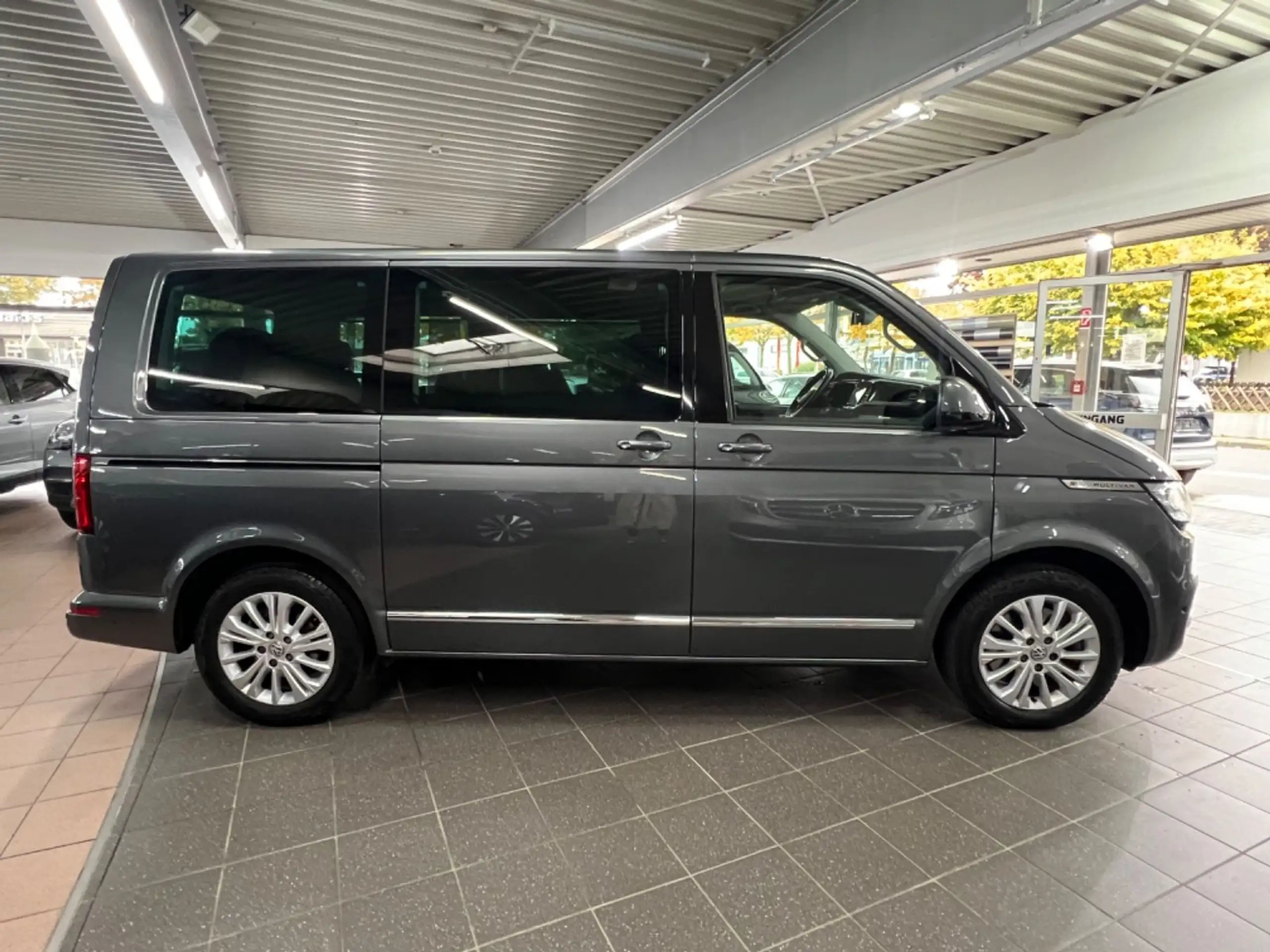 Volkswagen - T6.1 Multivan