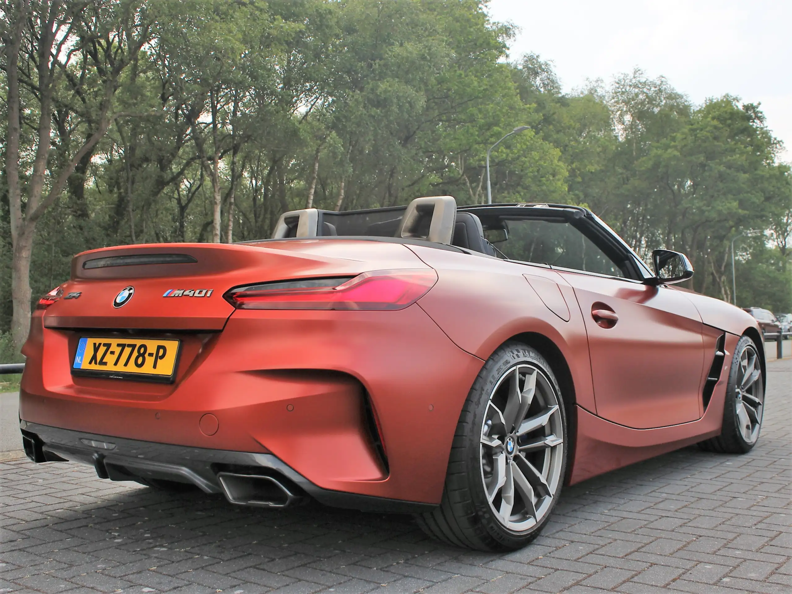 BMW - Z4