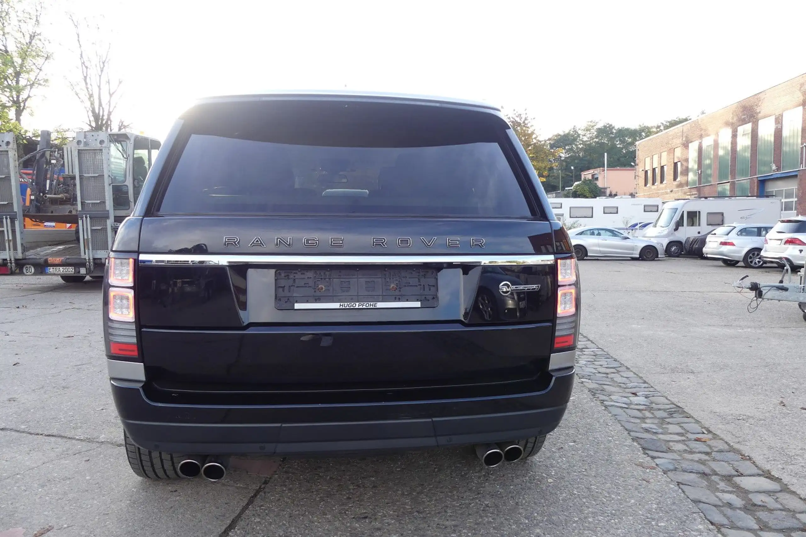 Land Rover - Range Rover