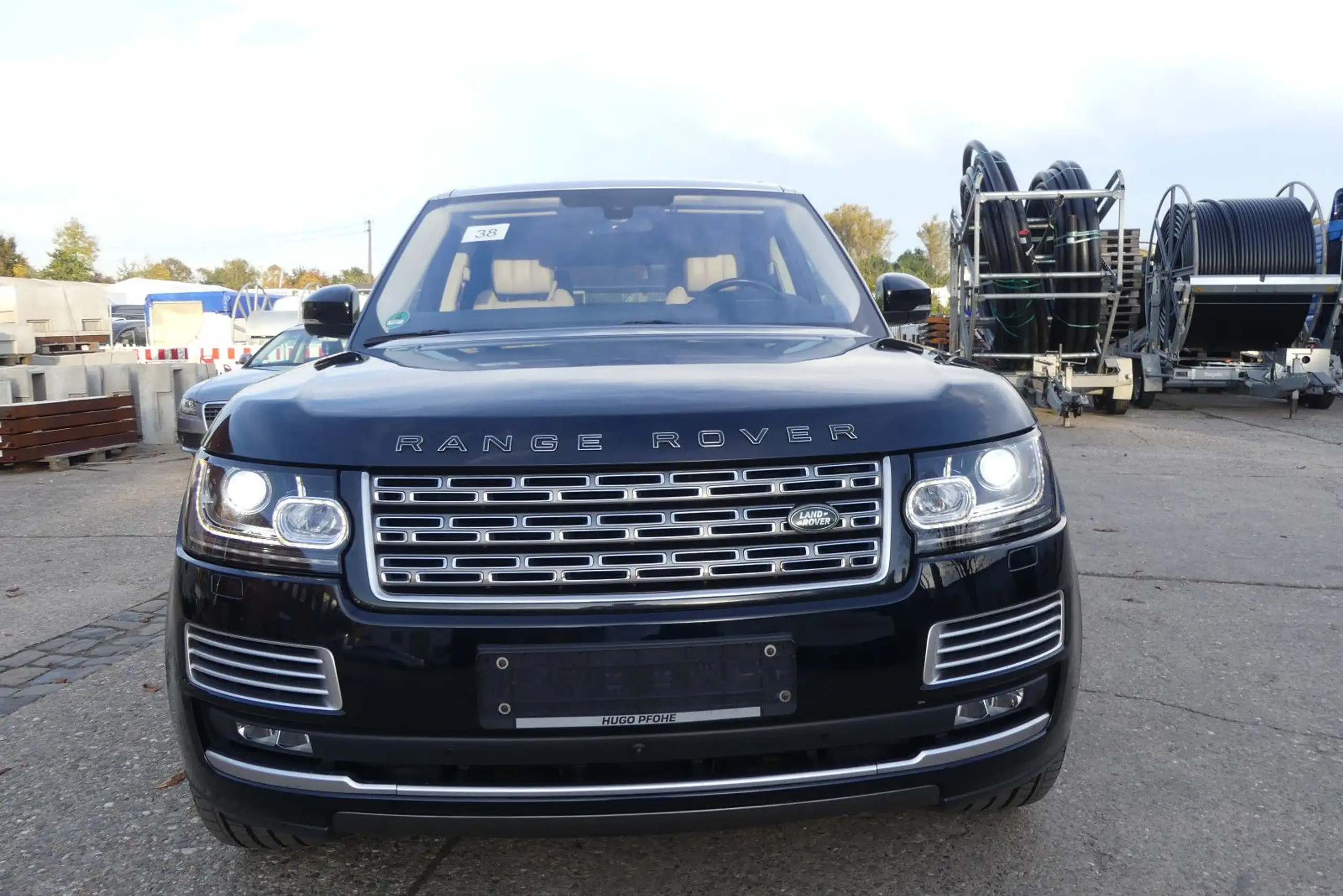 Land Rover - Range Rover