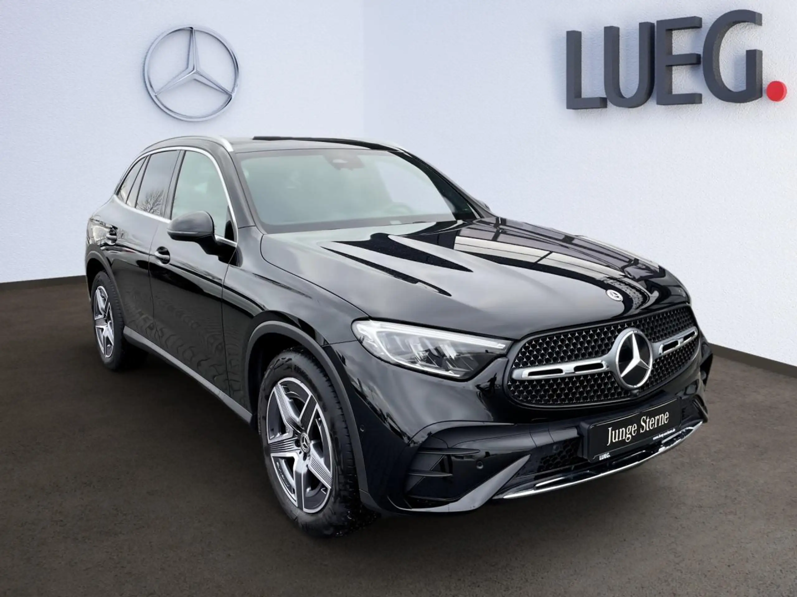 Mercedes-Benz - GLC 300