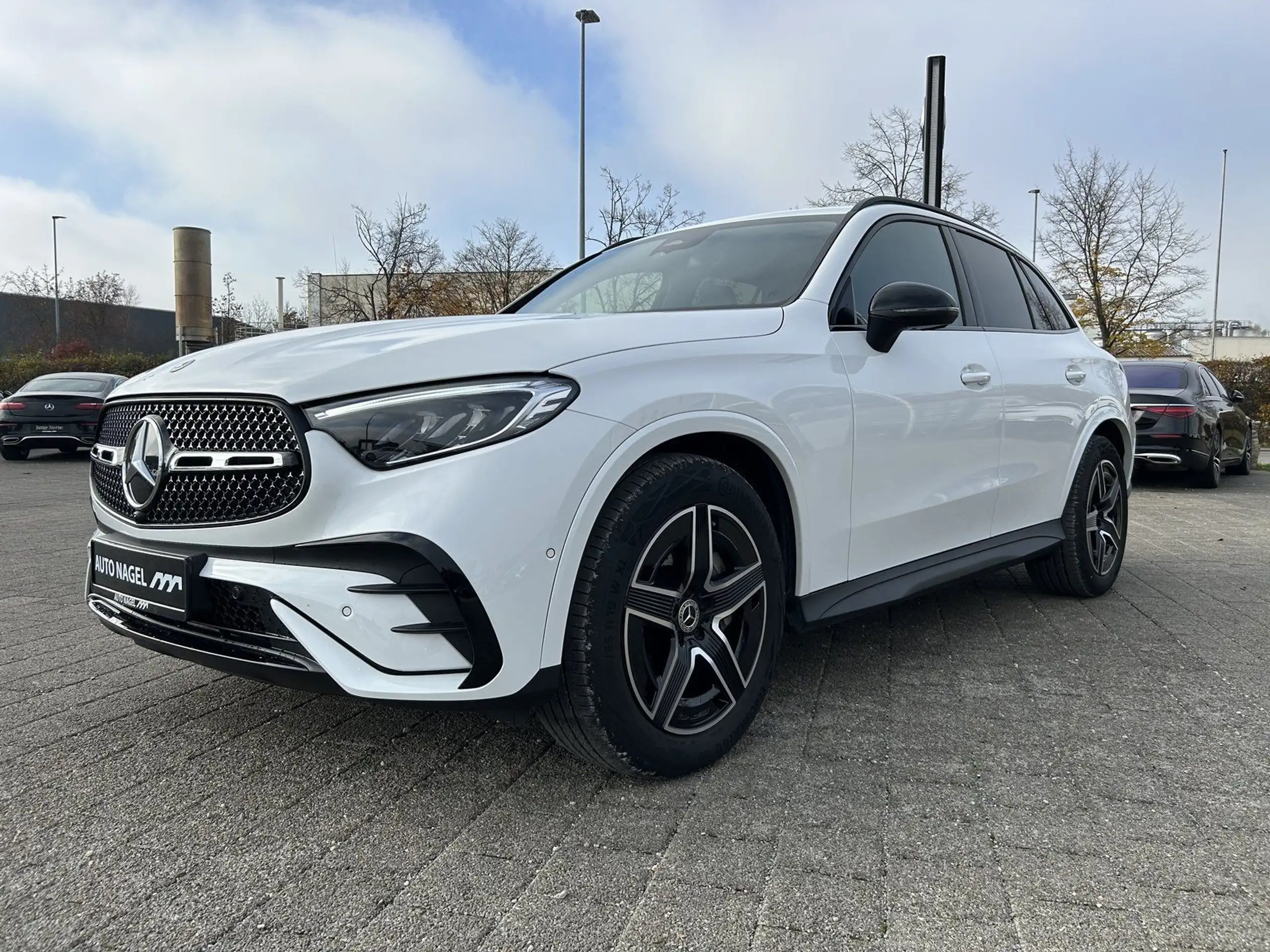 Mercedes-Benz - GLC 220