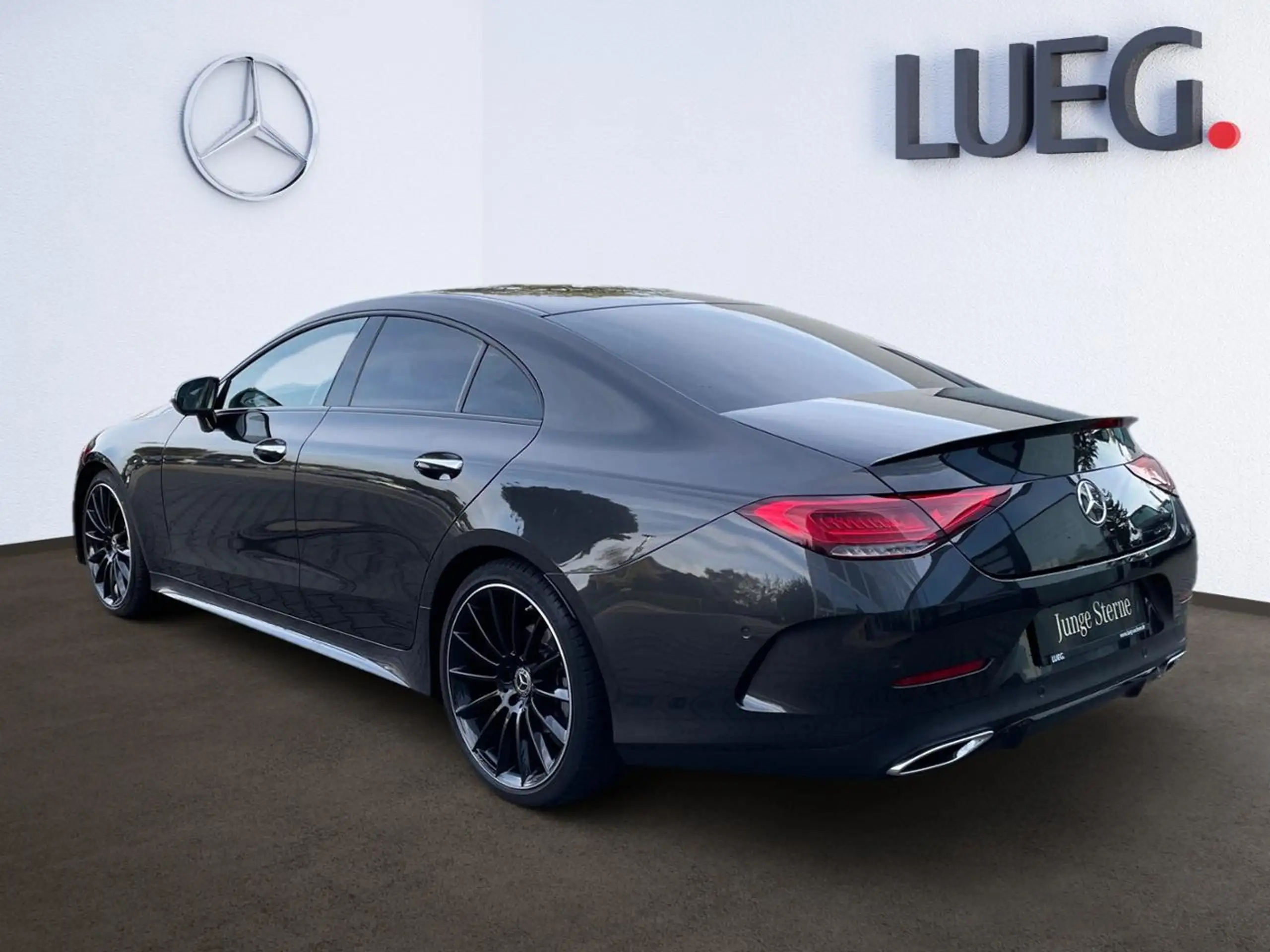 Mercedes-Benz - CLS 300