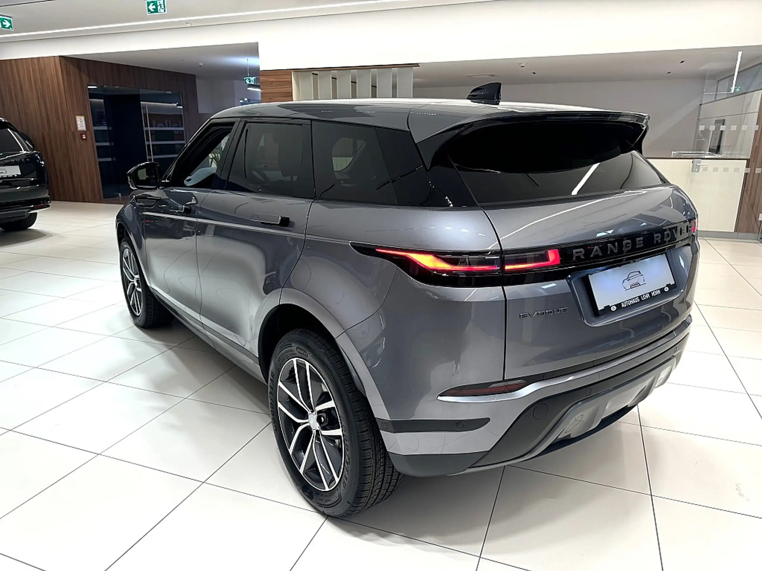 Land Rover - Range Rover Evoque