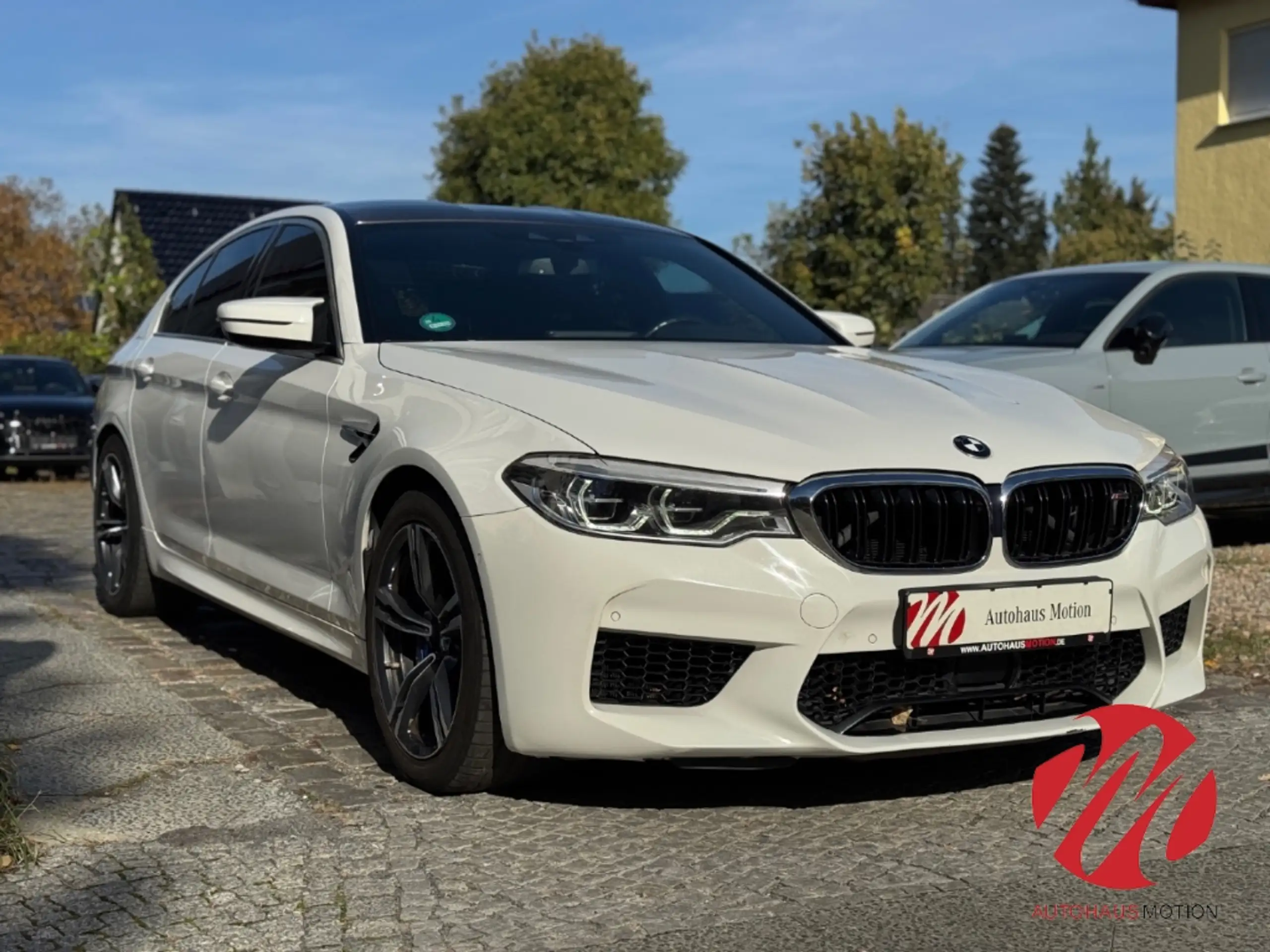 BMW - M5