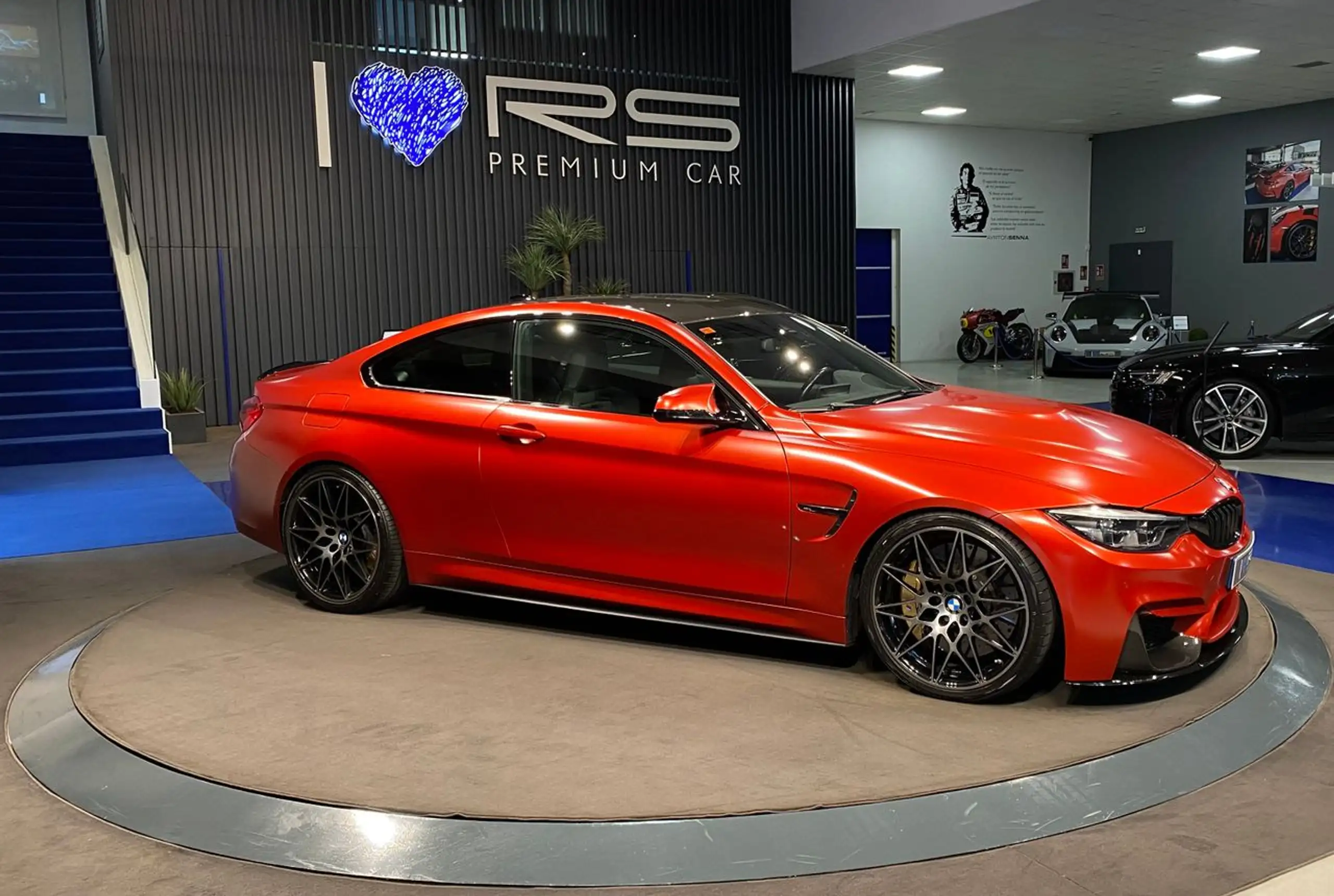 BMW - M4