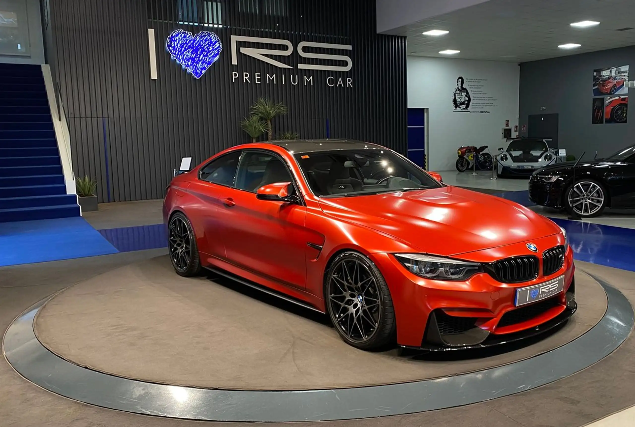 BMW - M4