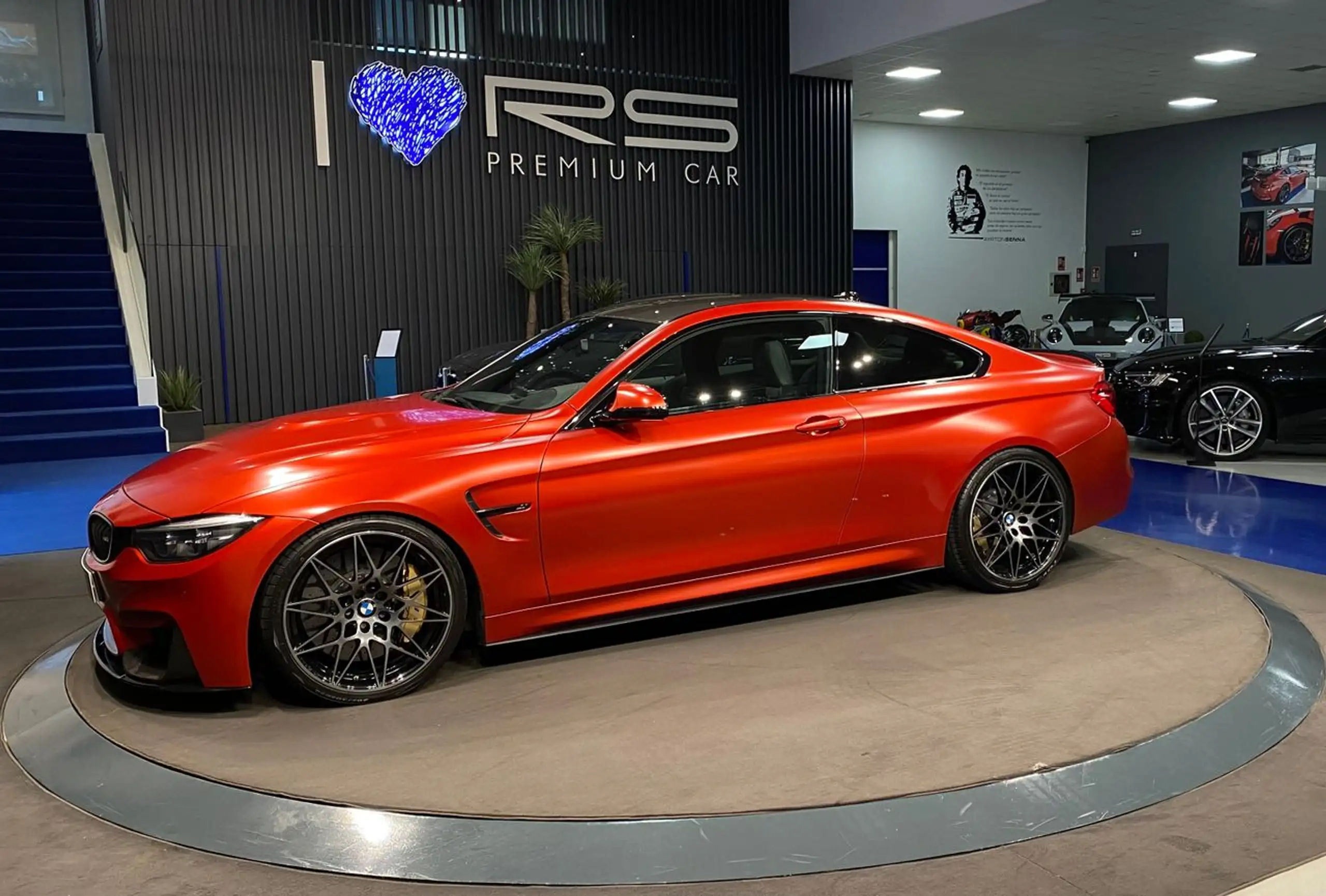 BMW - M4