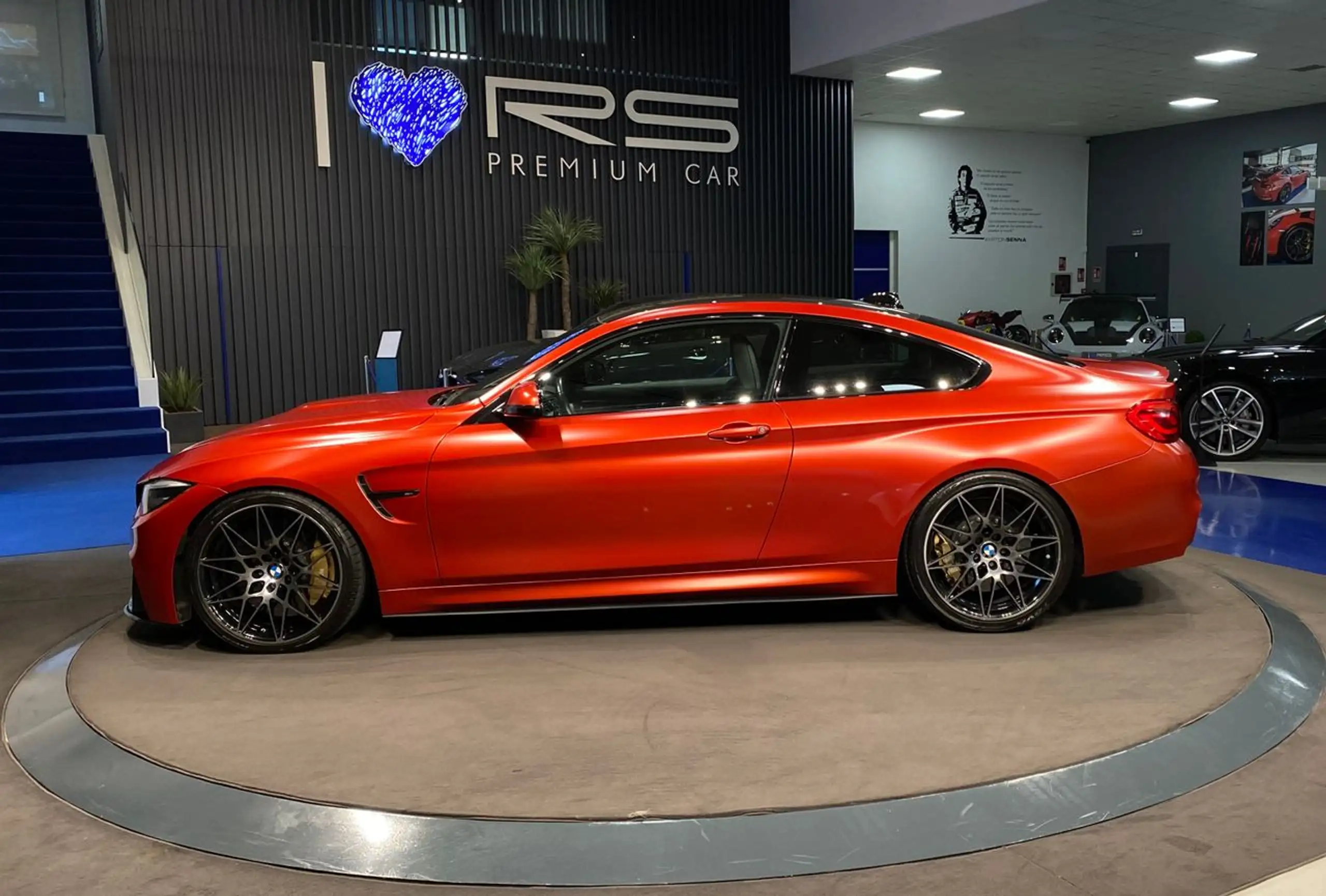 BMW - M4