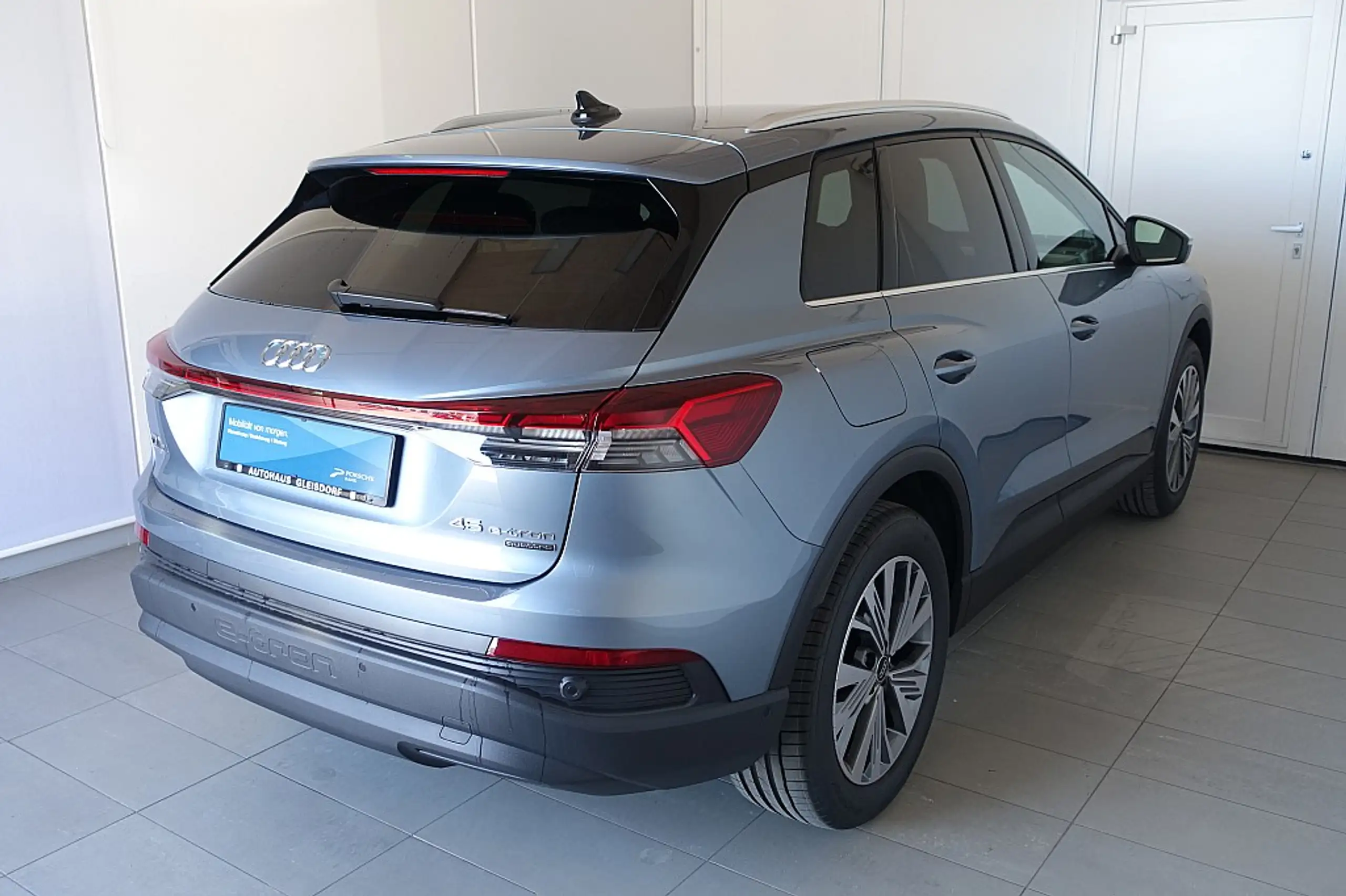 Audi - Q4 e-tron