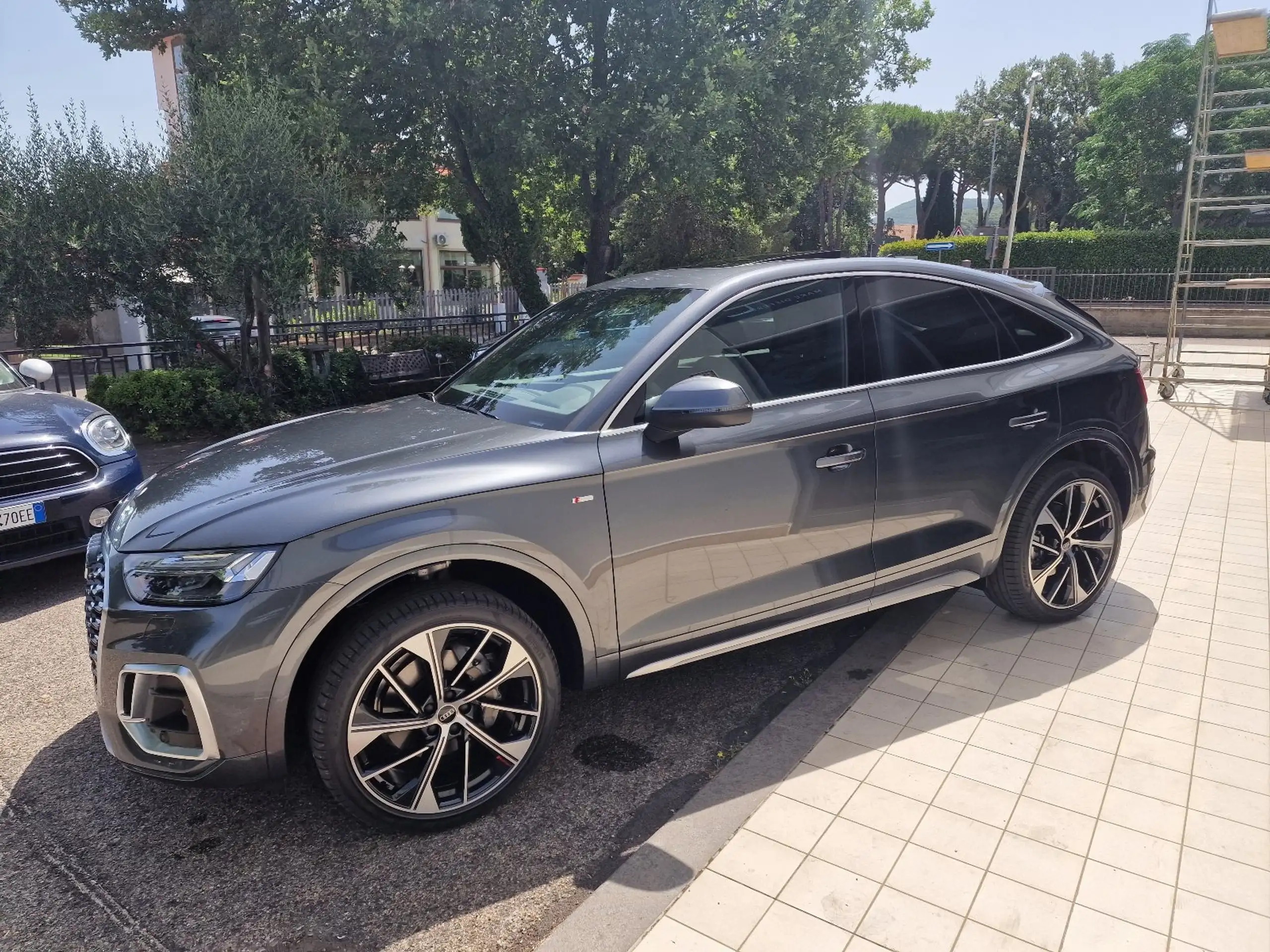 Audi - Q5