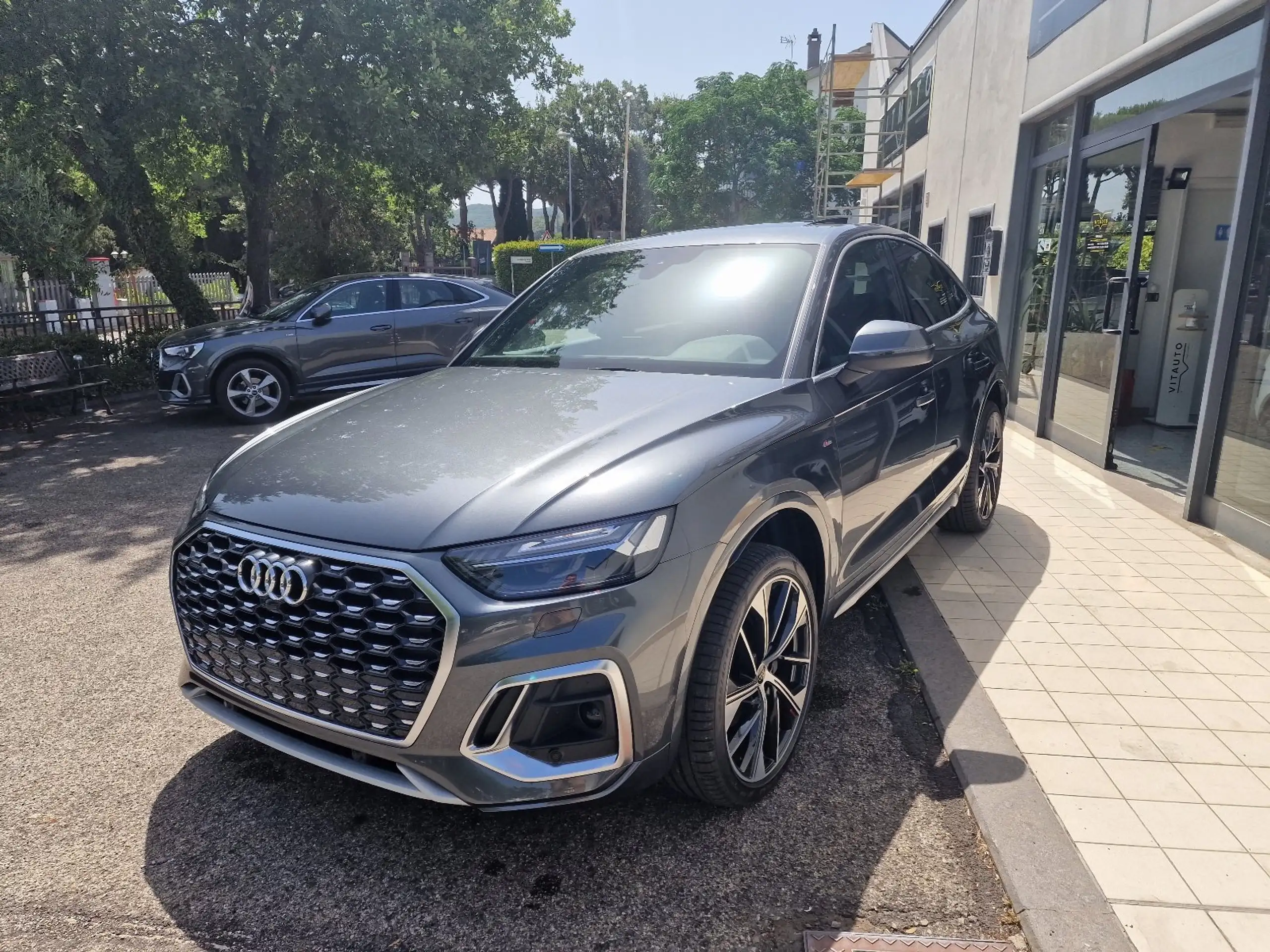 Audi - Q5