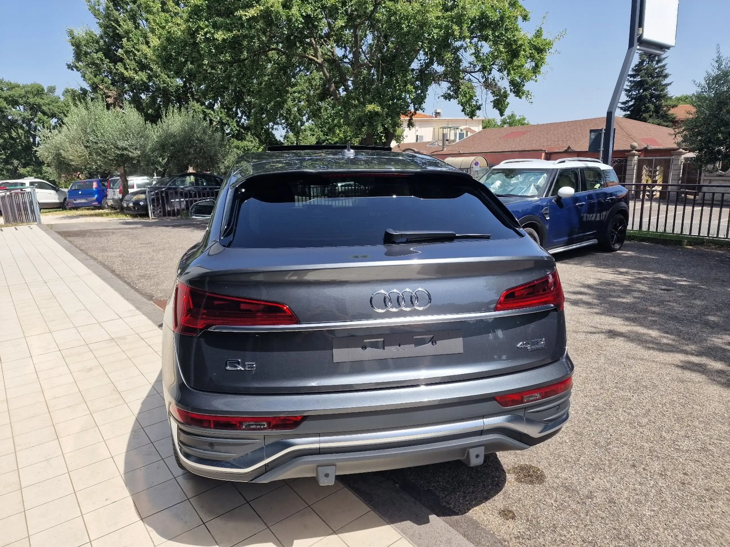 Audi - Q5