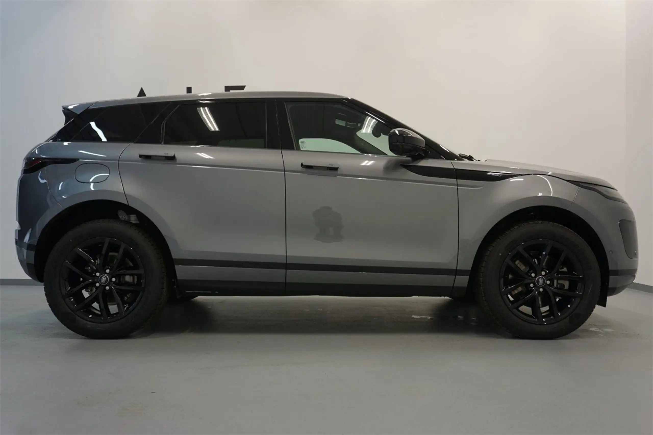 Land Rover - Range Rover Evoque