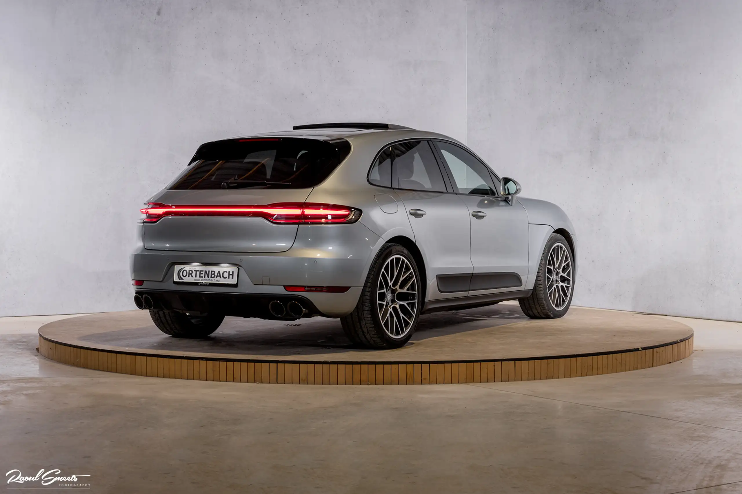 Porsche - Macan