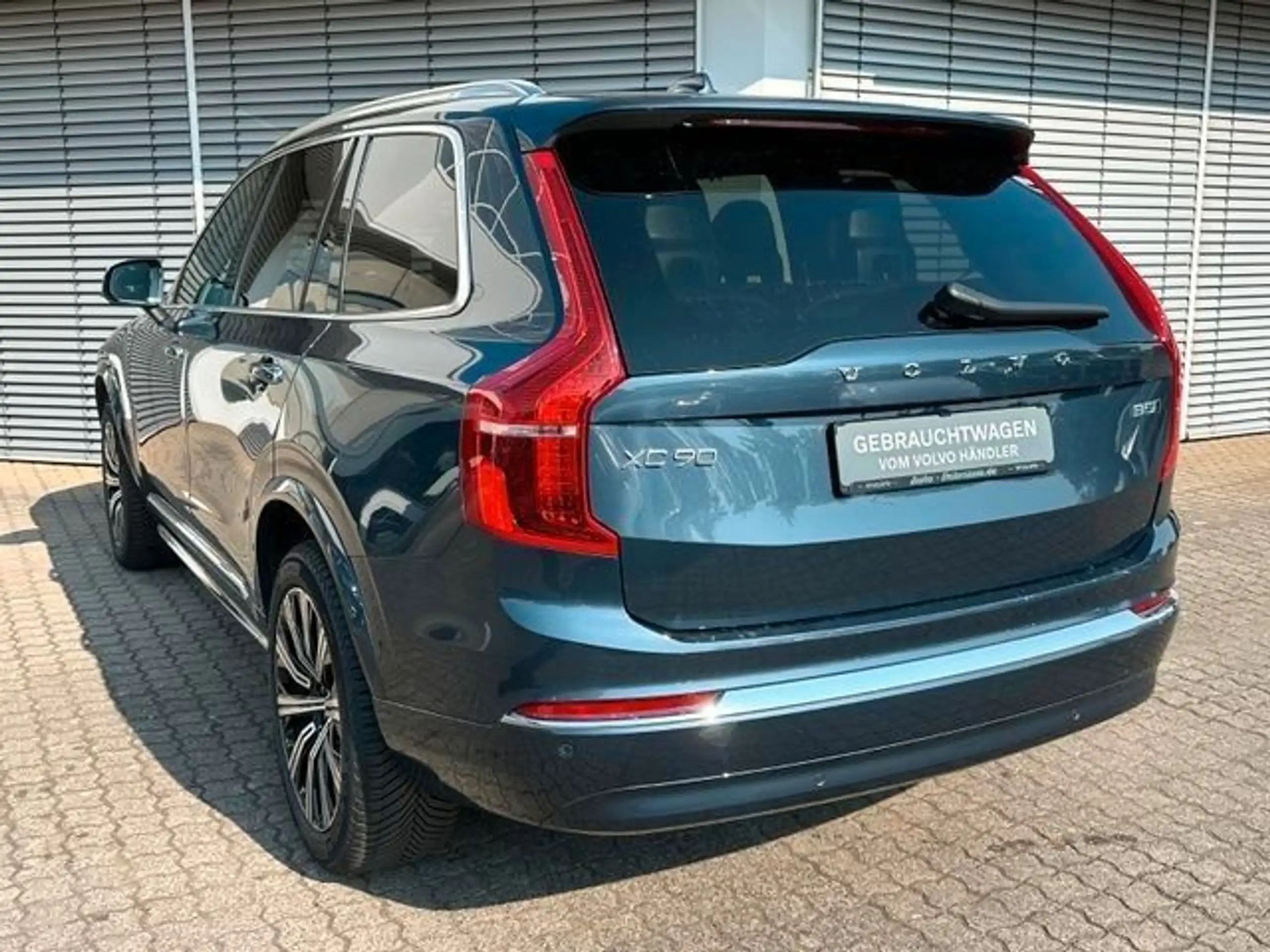 Volvo - XC90