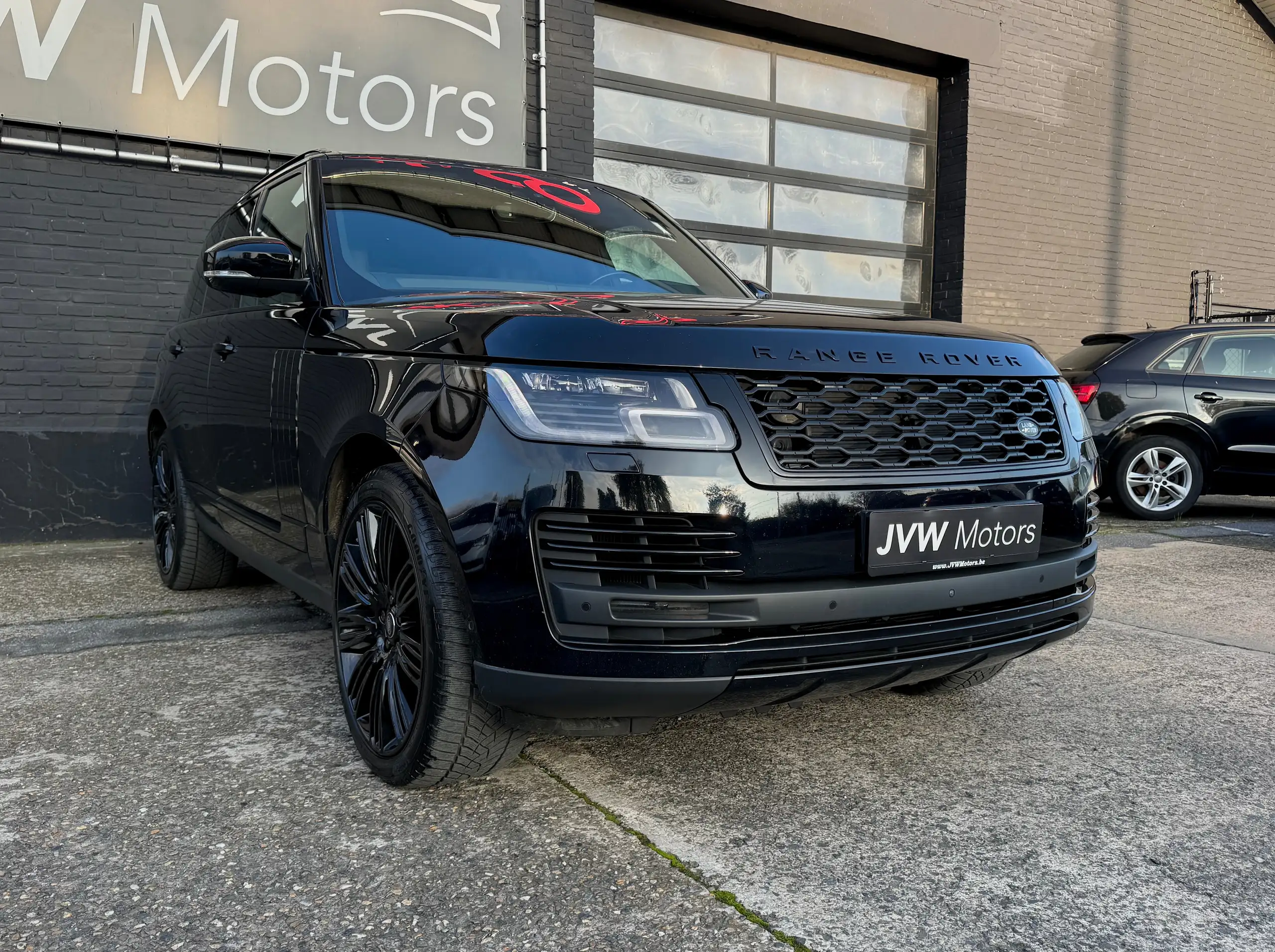 Land Rover - Range Rover