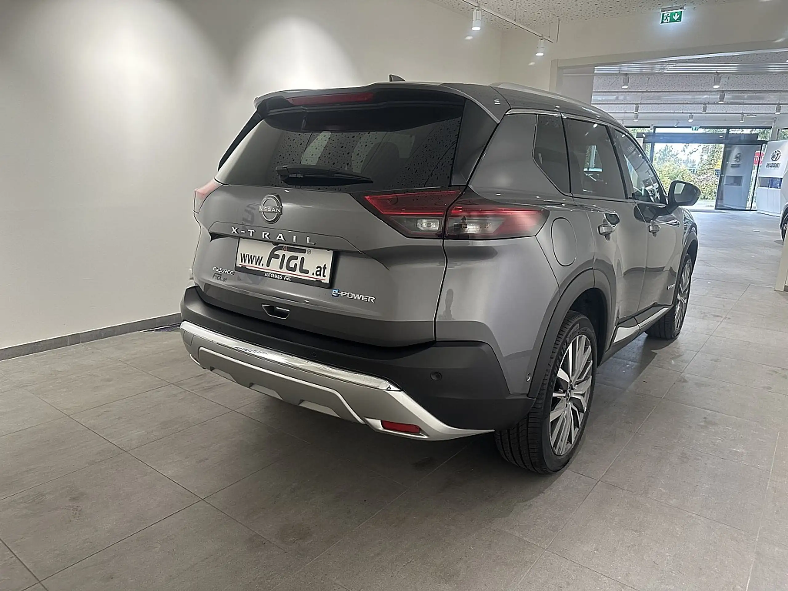 Nissan - X-Trail