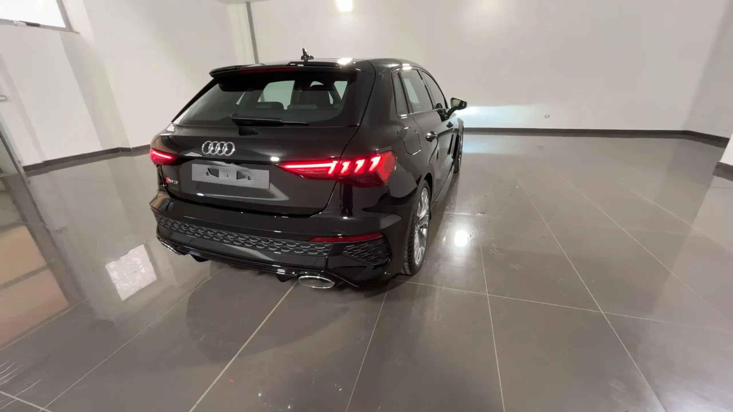 Audi - RS3