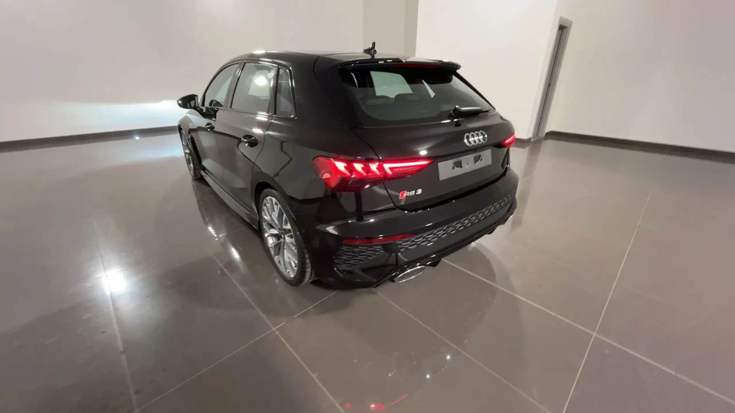 Audi - RS3