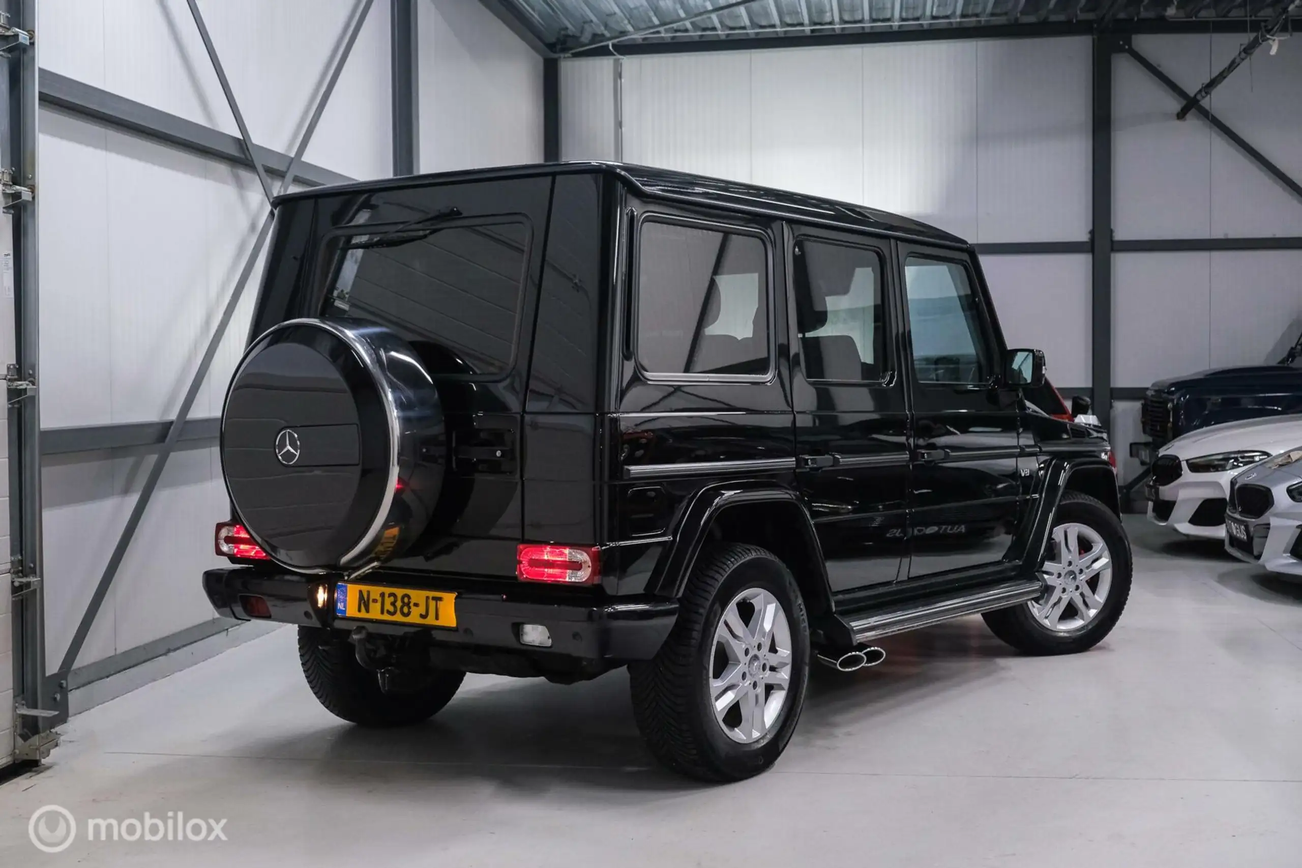 Mercedes-Benz - G 500