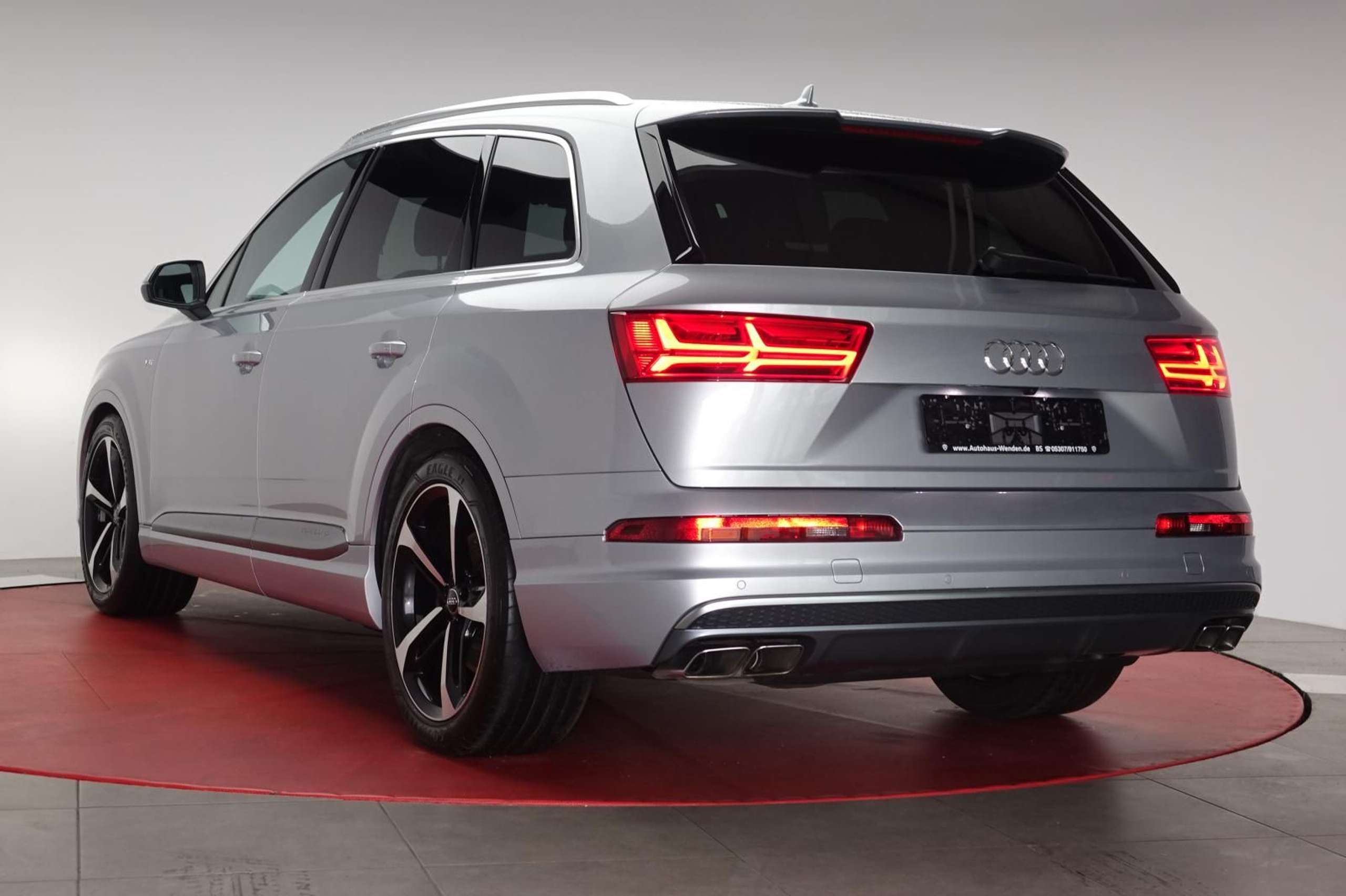 Audi - SQ7