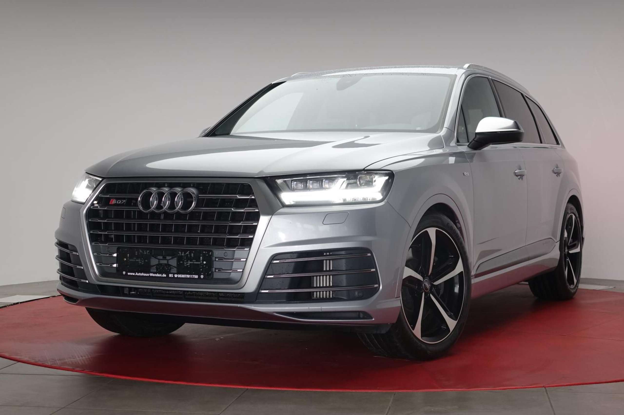 Audi - SQ7