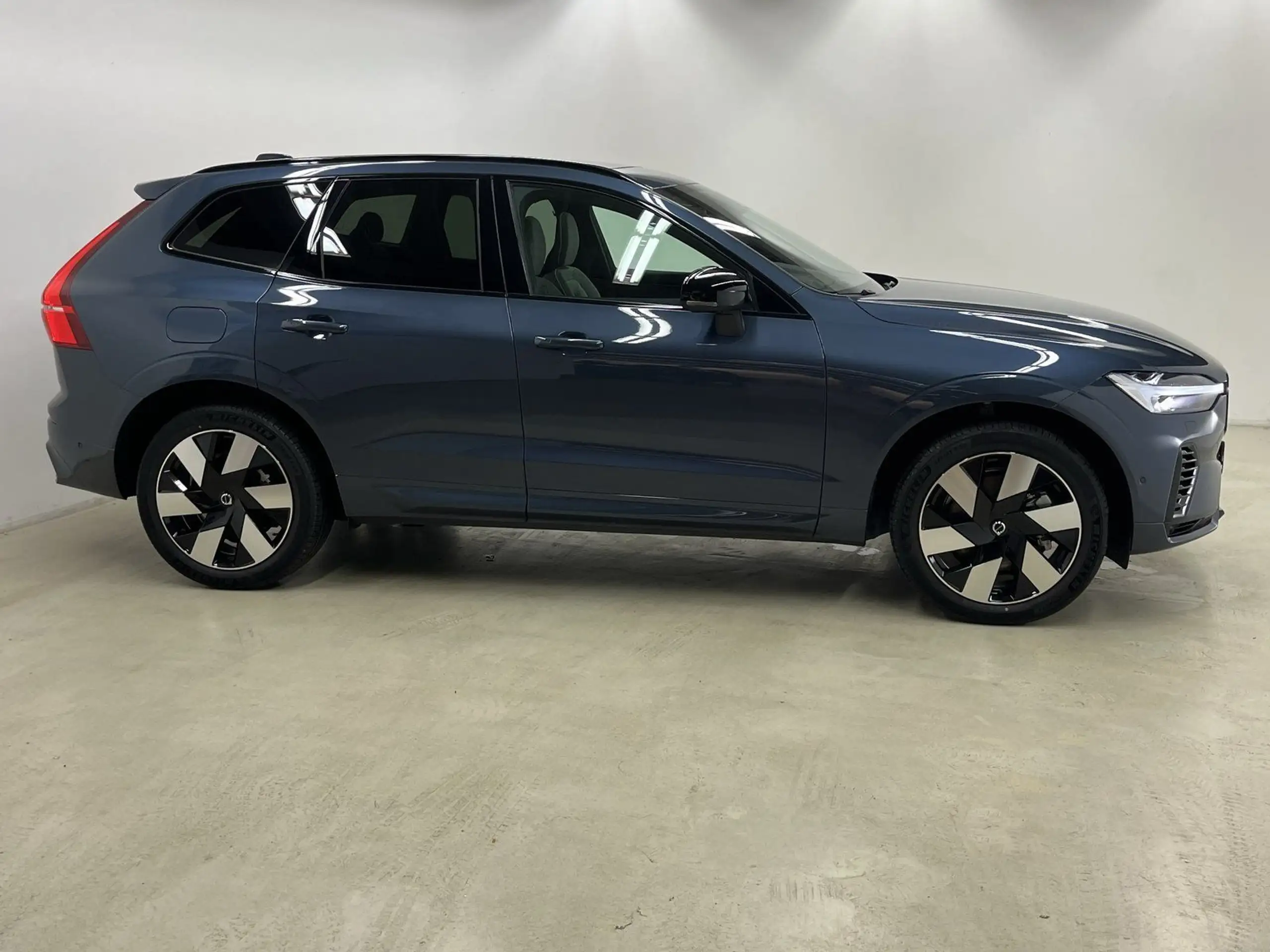 Volvo - XC60