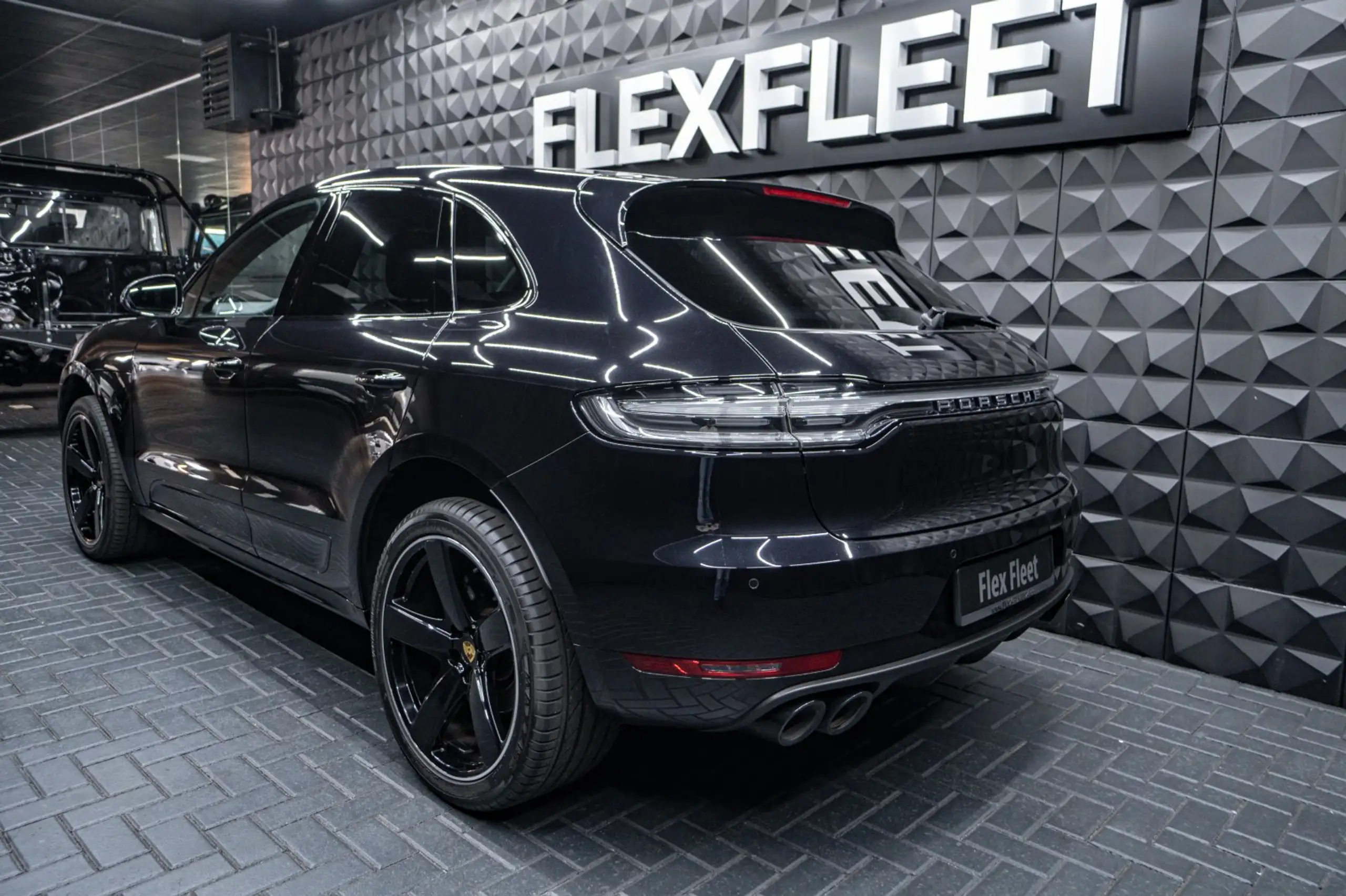 Porsche - Macan