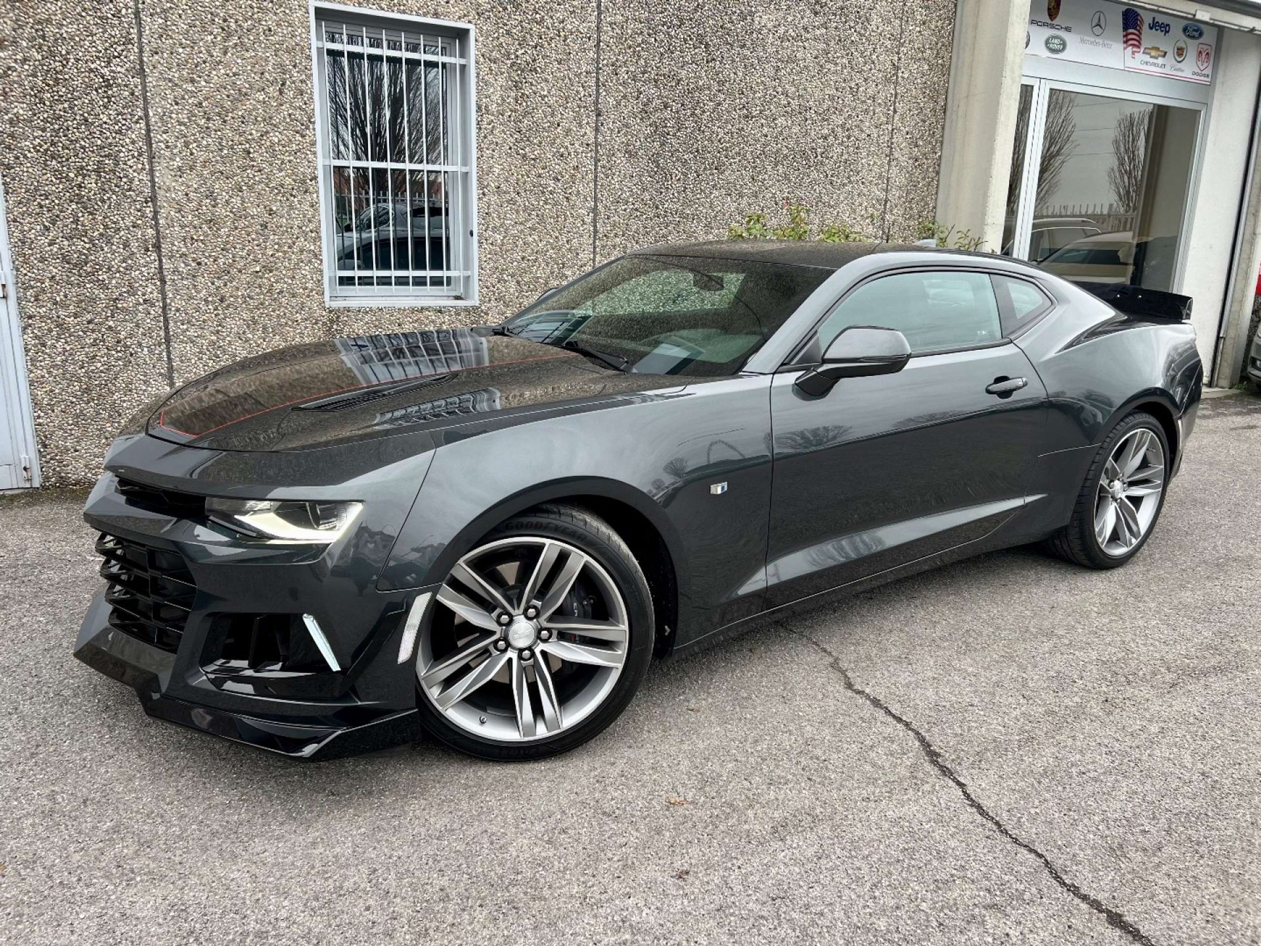 Chevrolet - Camaro