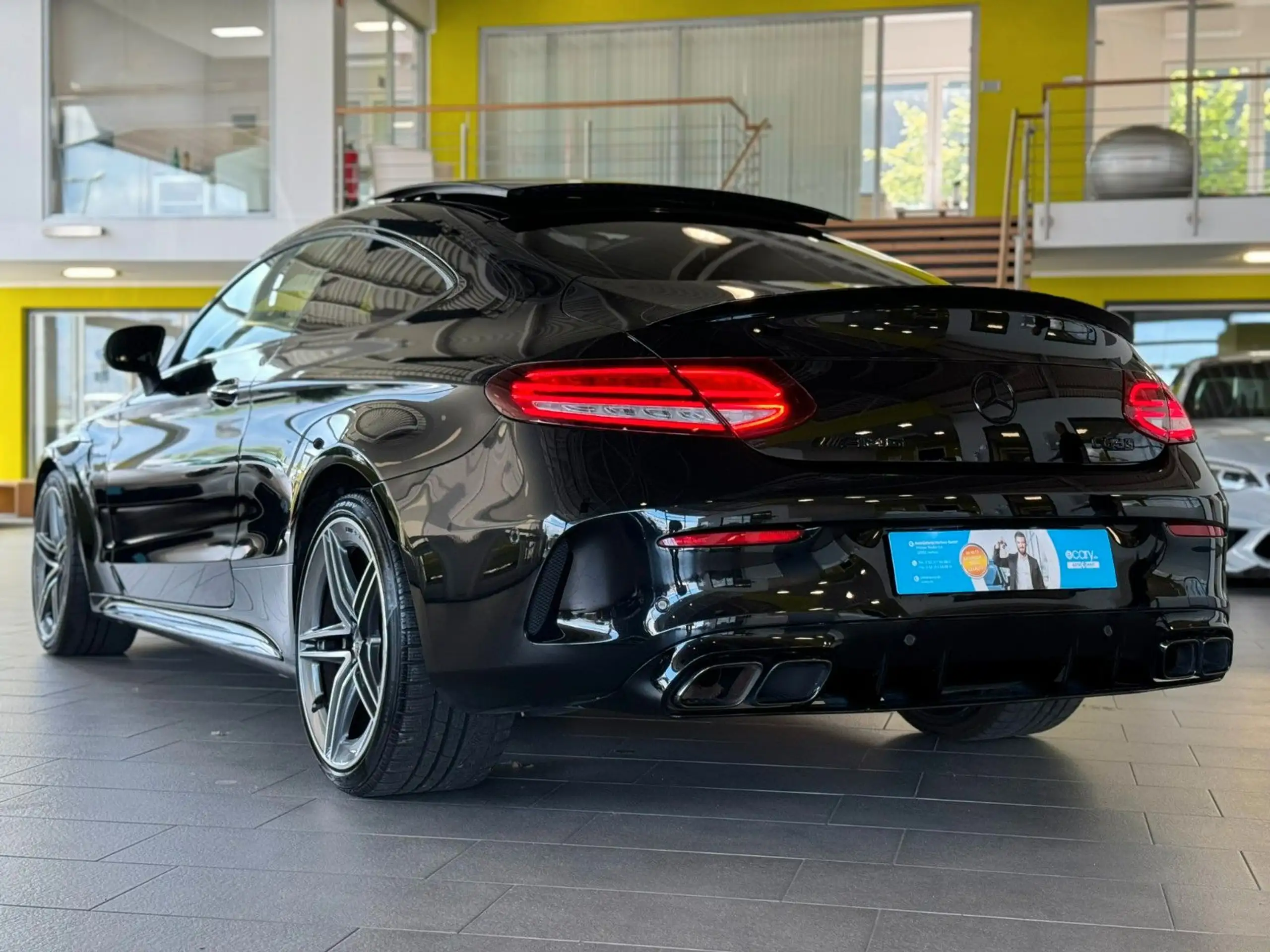 Mercedes-Benz - C 63 AMG