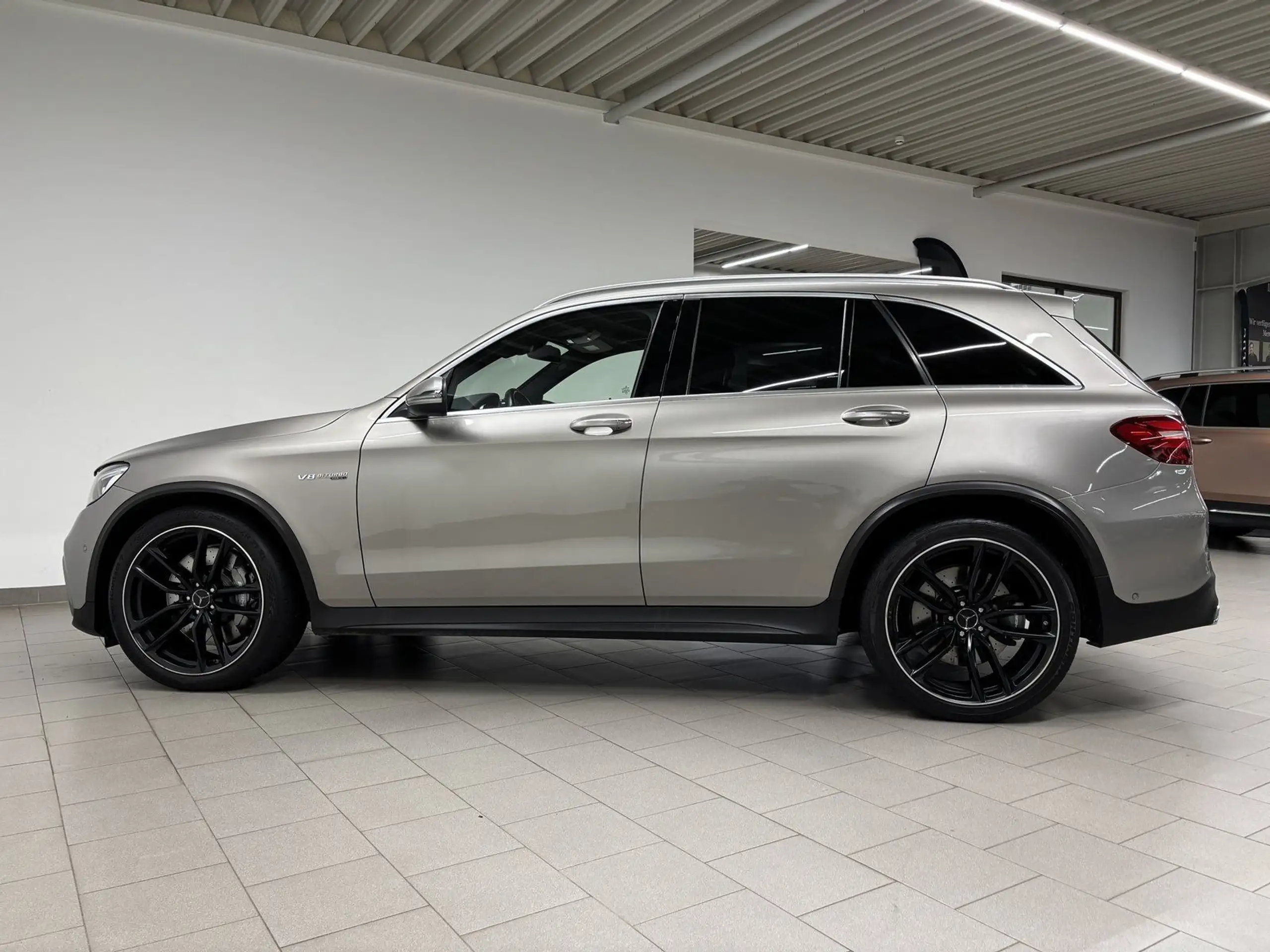 Mercedes-Benz - GLC 63 AMG