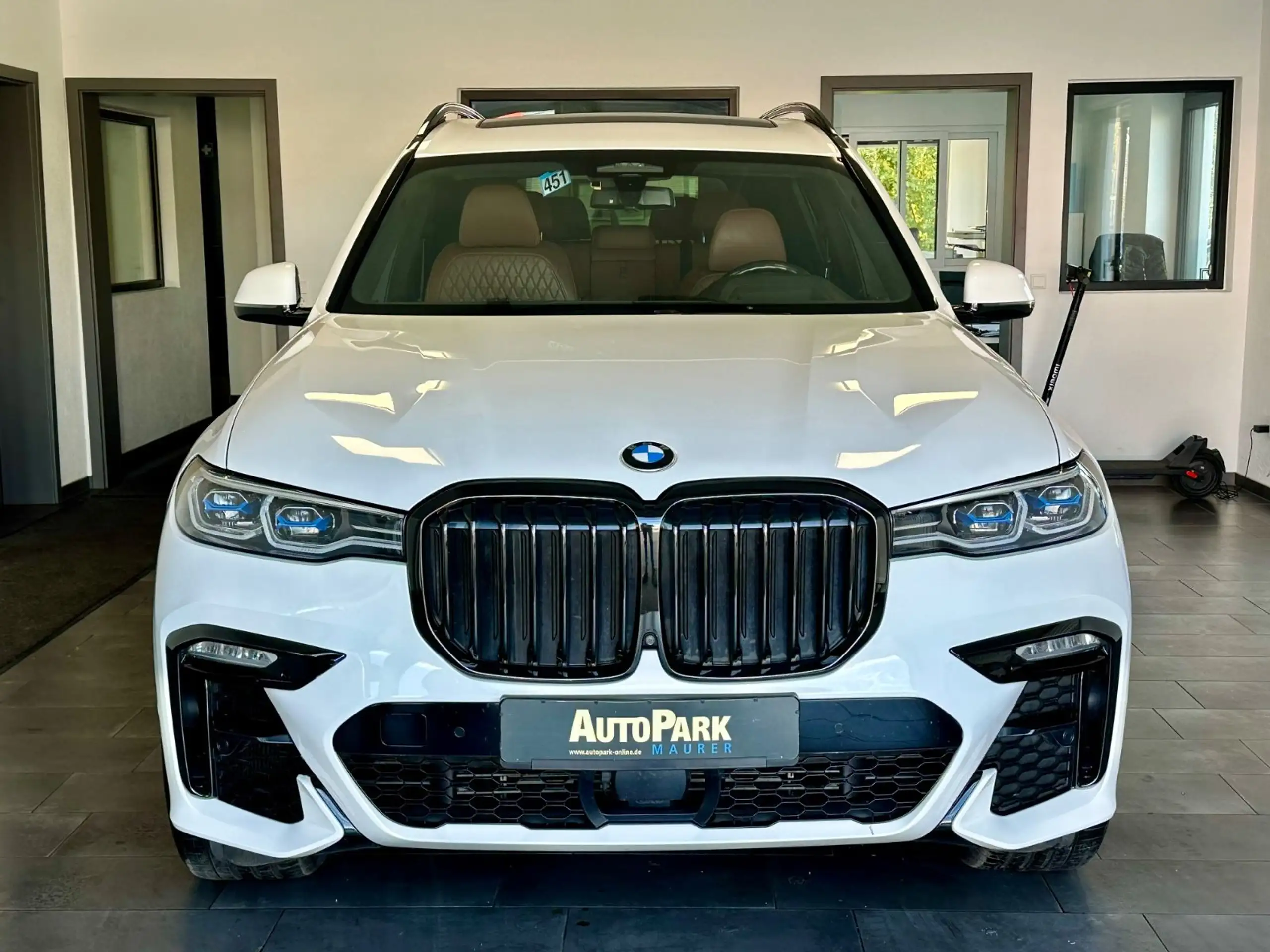 BMW - X7